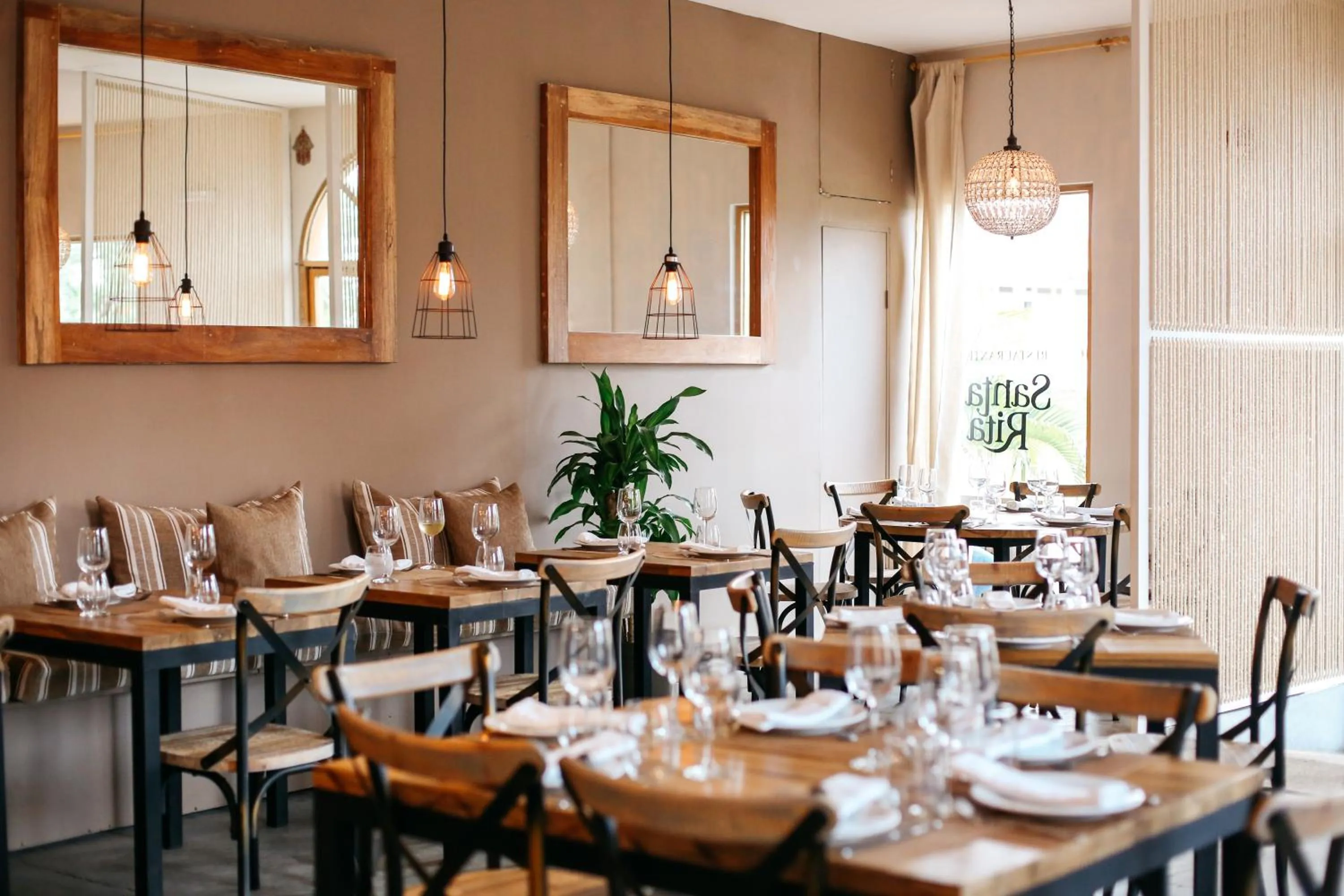 Restaurant/places to eat in Hotel Casa Panama