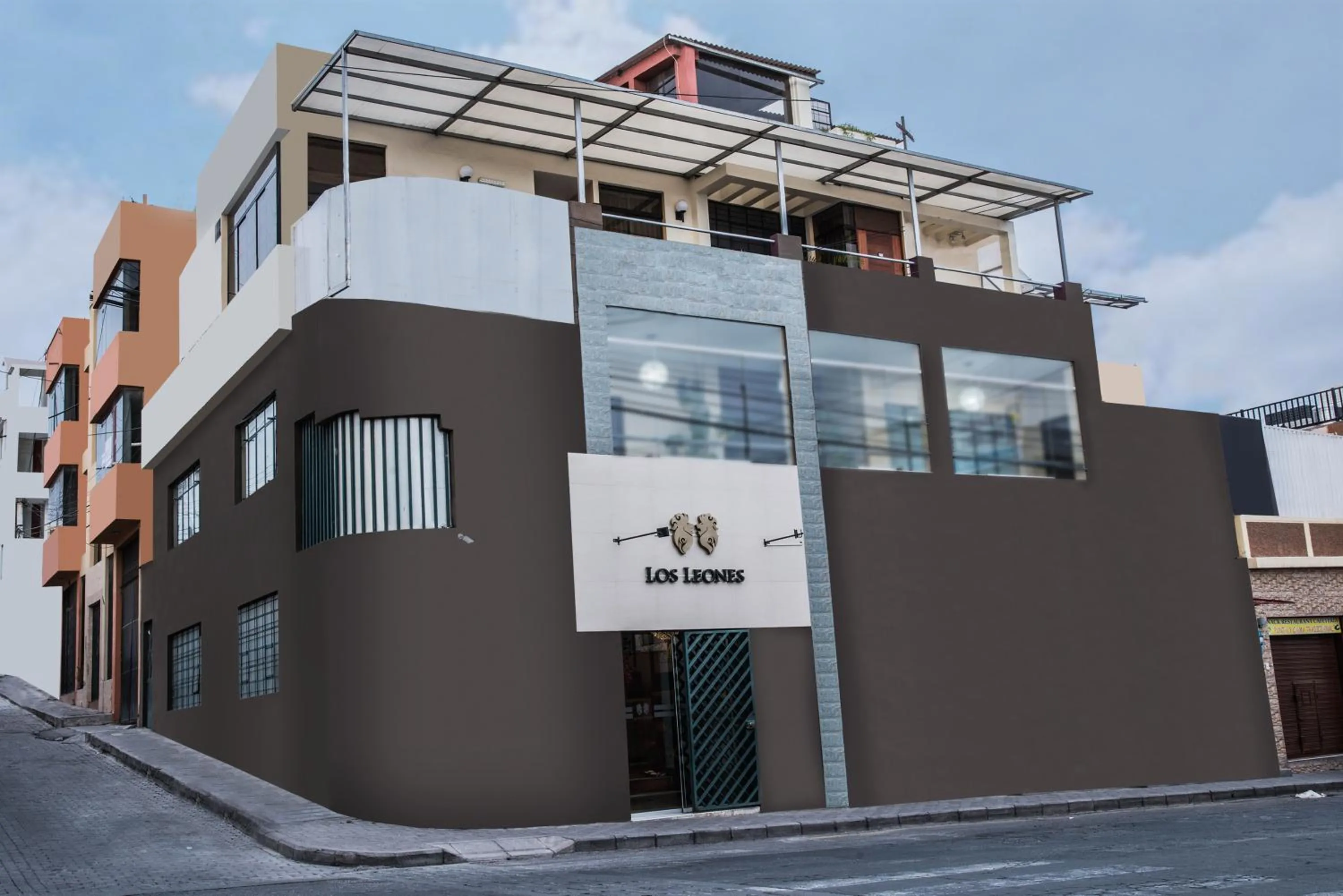 Property building in Los Leones Hotel Boutique