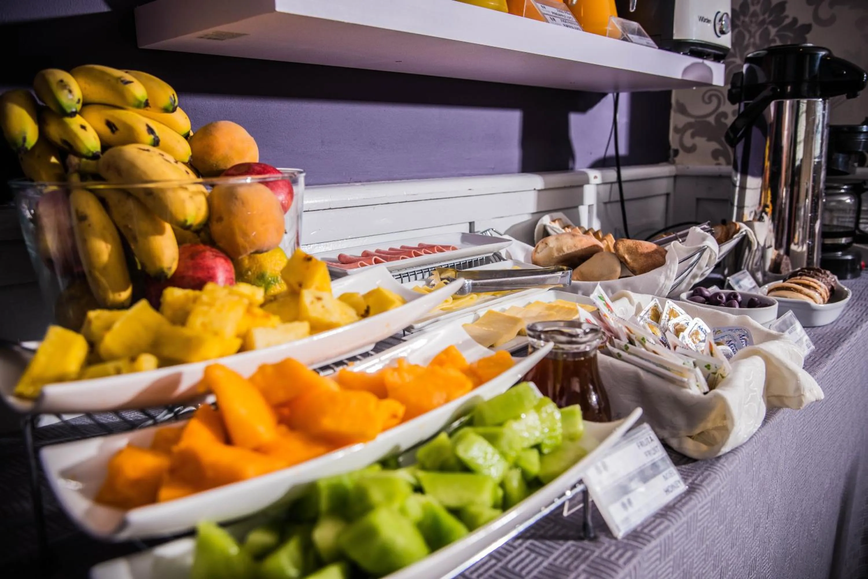 Breakfast in Los Leones Hotel Boutique