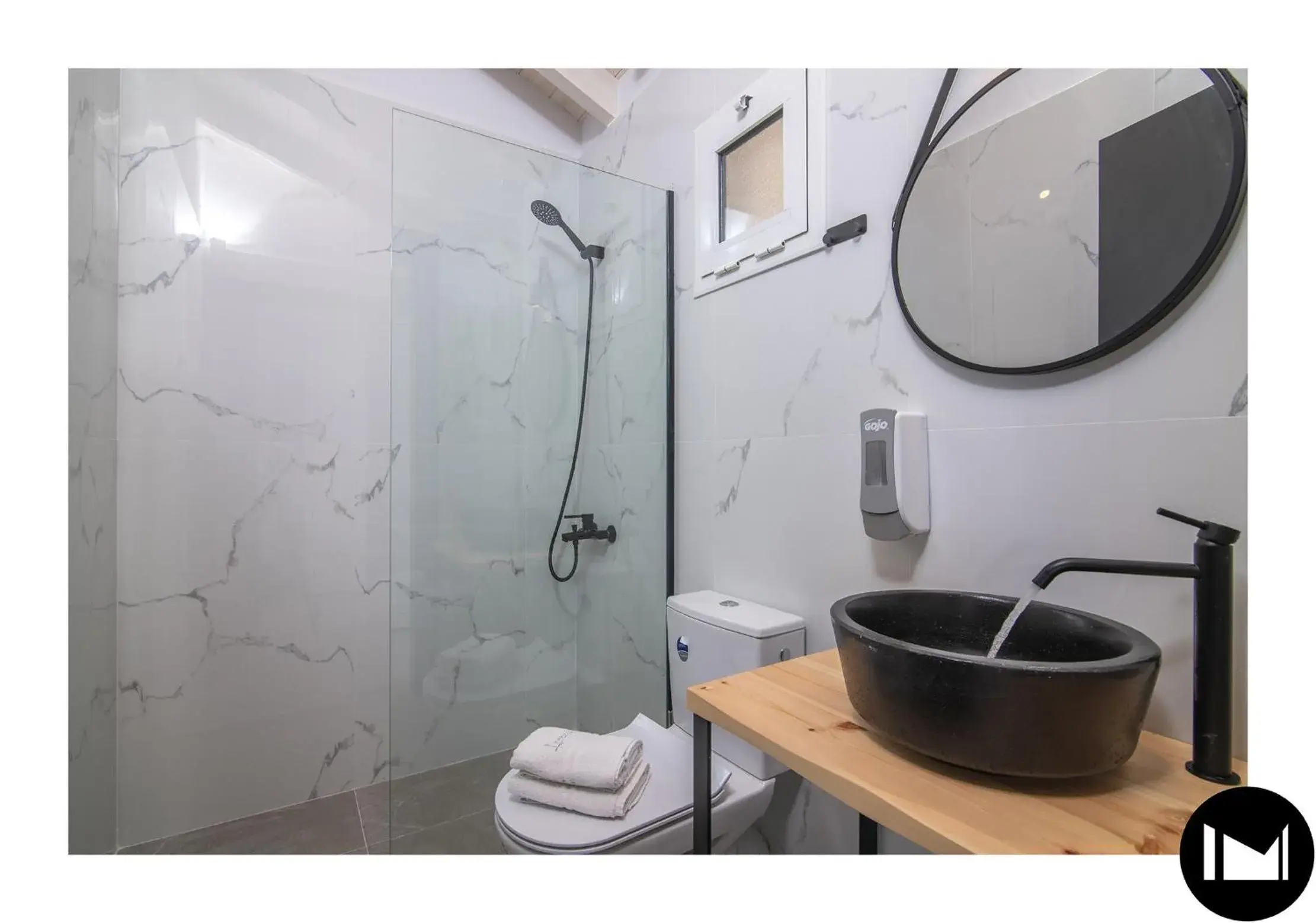 Bathroom in Anemos Suites by Estia Bathroom in Anemos Suites by Estia