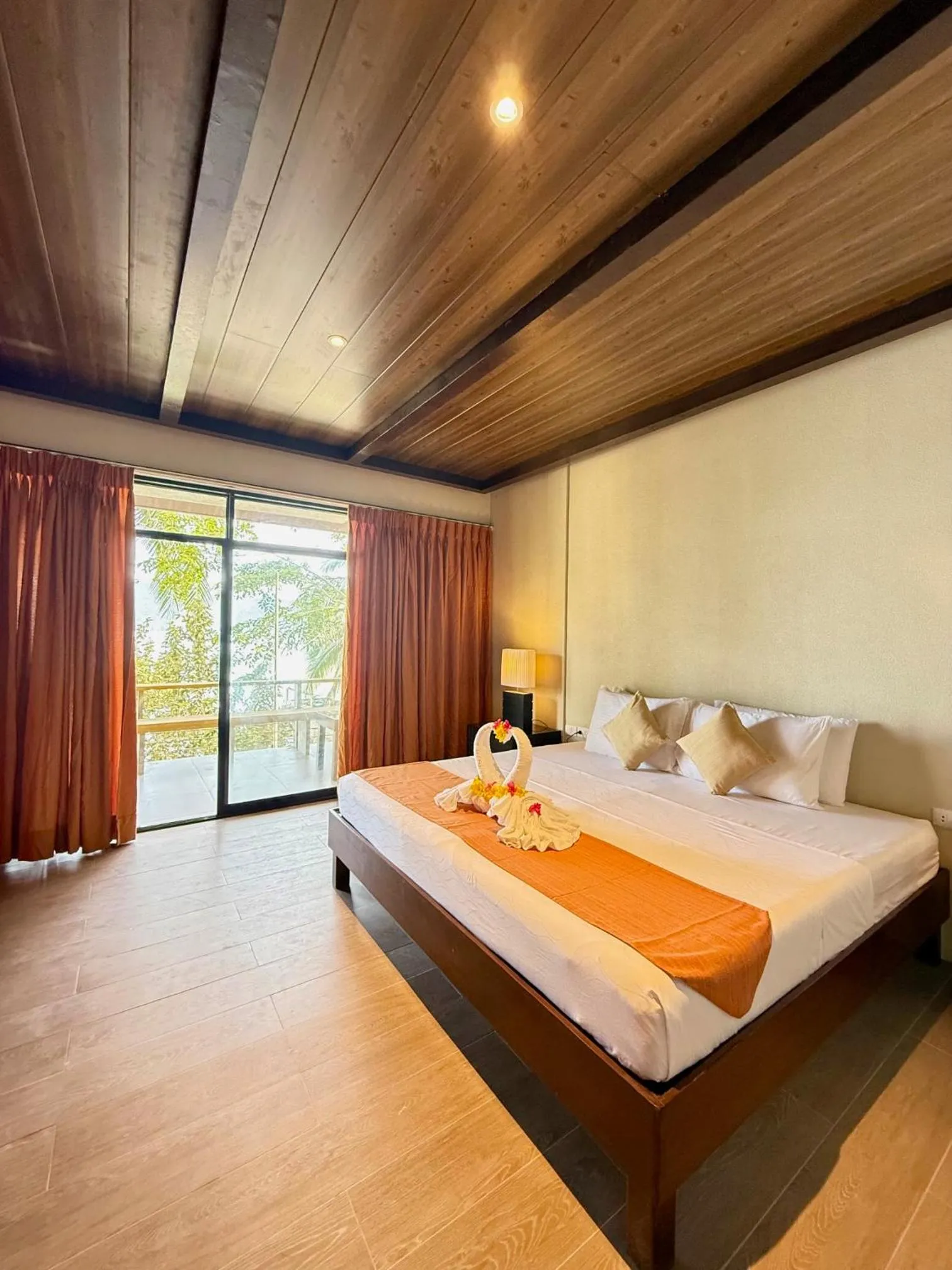 Bed in Chindonan Dive and Beach Resort