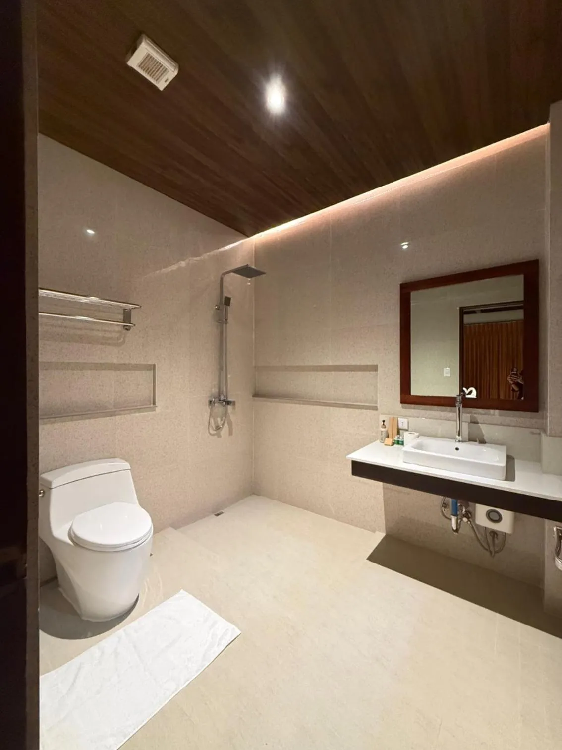 Chindonan Dive and Beach Resort