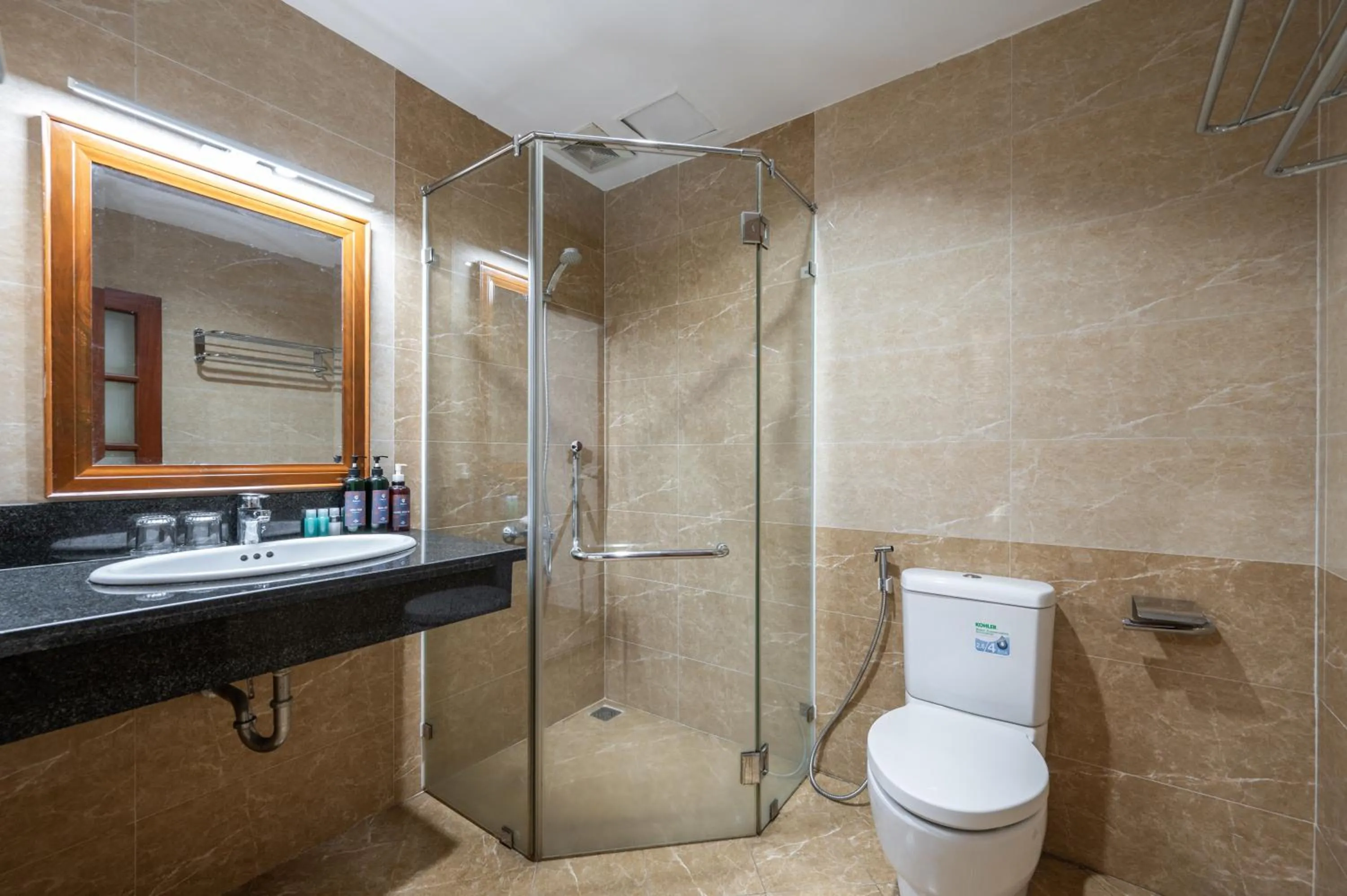 Bathroom in Cozrum - New Sun Hotel