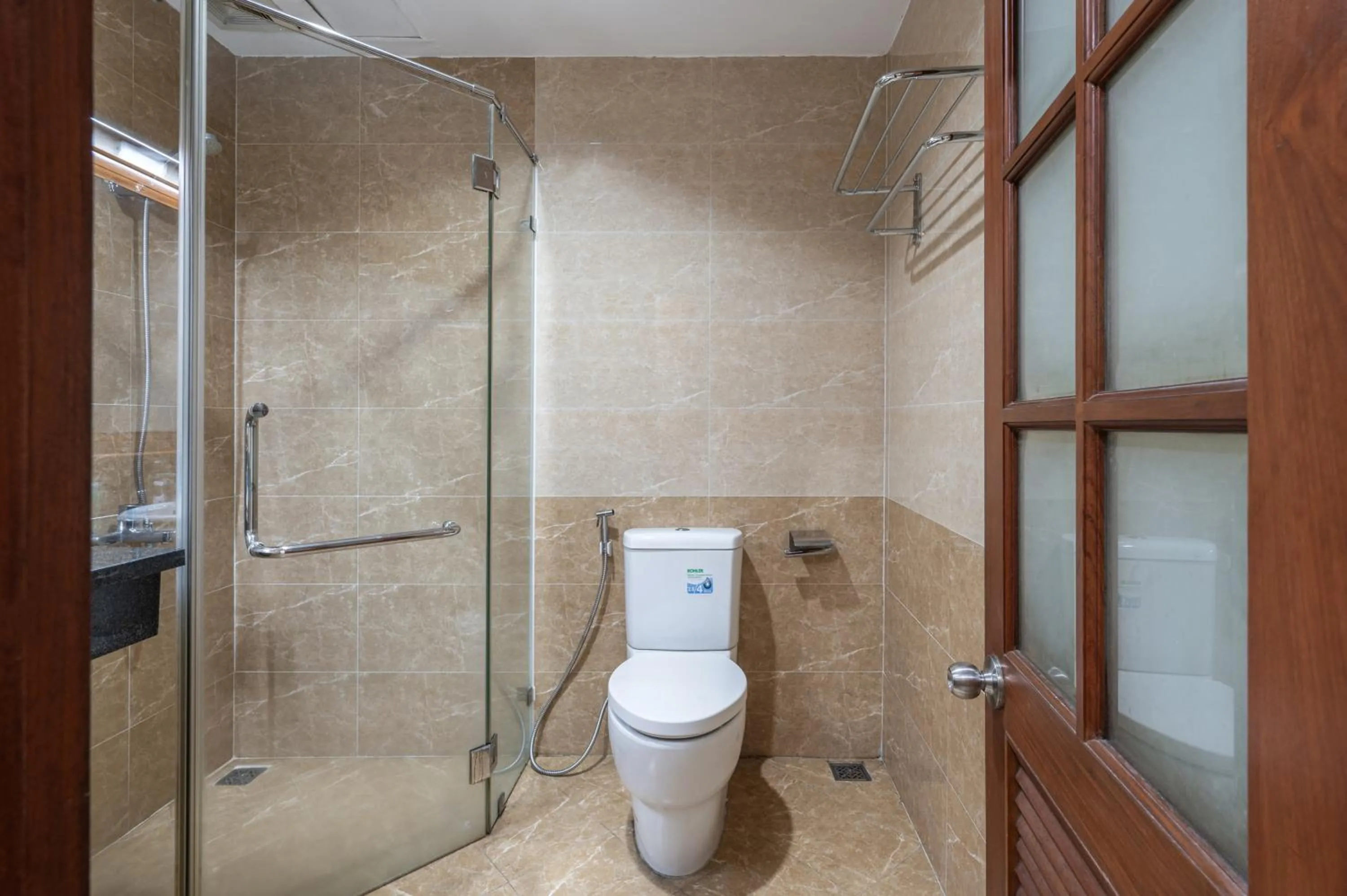 Shower in Cozrum - New Sun Hotel