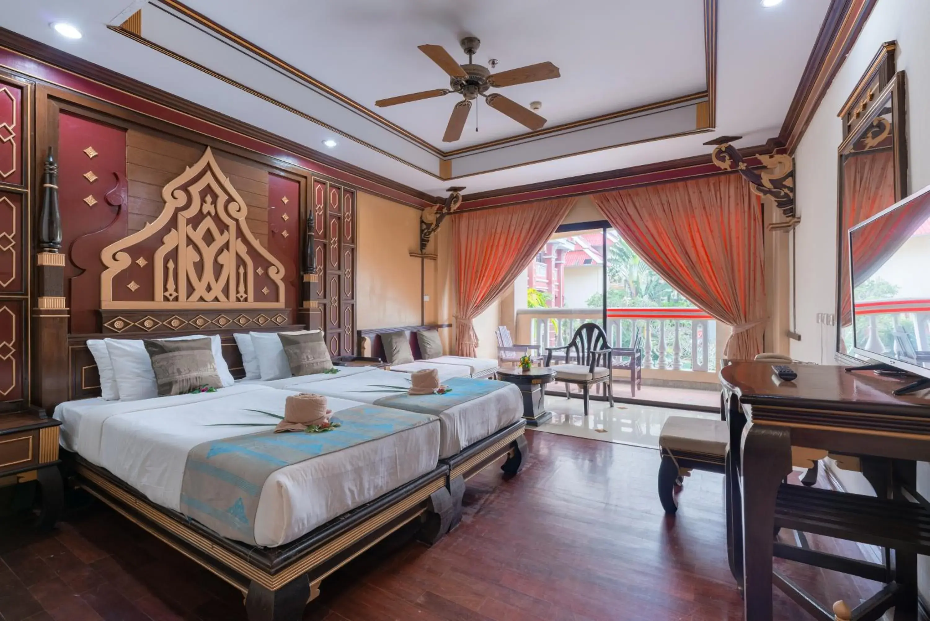Deluxe Twin Room with Pool View in Le Ayodhaya Palace Krabi Beach Resort Deluxe Twin Room with Pool View in Le Ayodhaya Palace Krabi Beach Resort