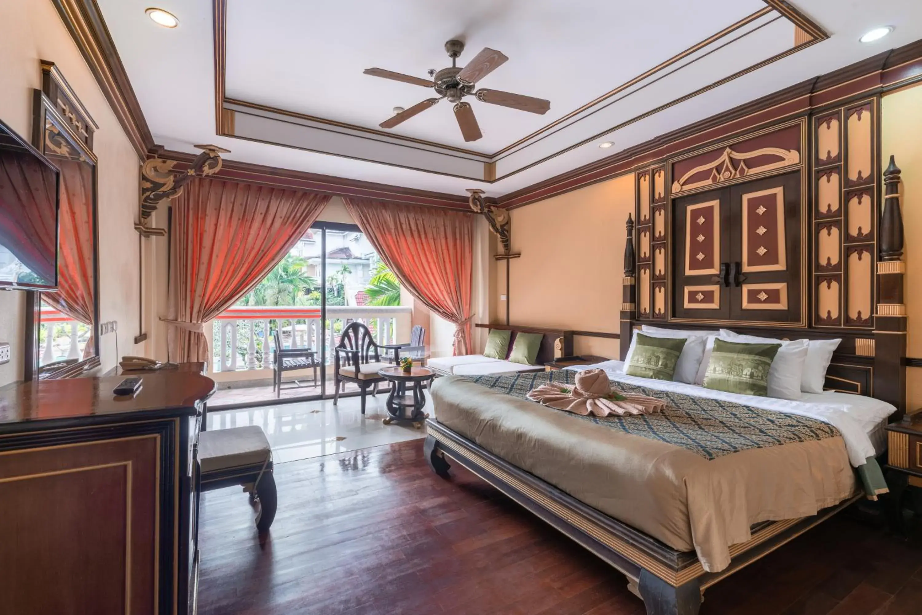 Deluxe Double Room in Le Ayodhaya Palace Krabi Beach Resort Deluxe Double Room in Le Ayodhaya Palace Krabi Beach Resort