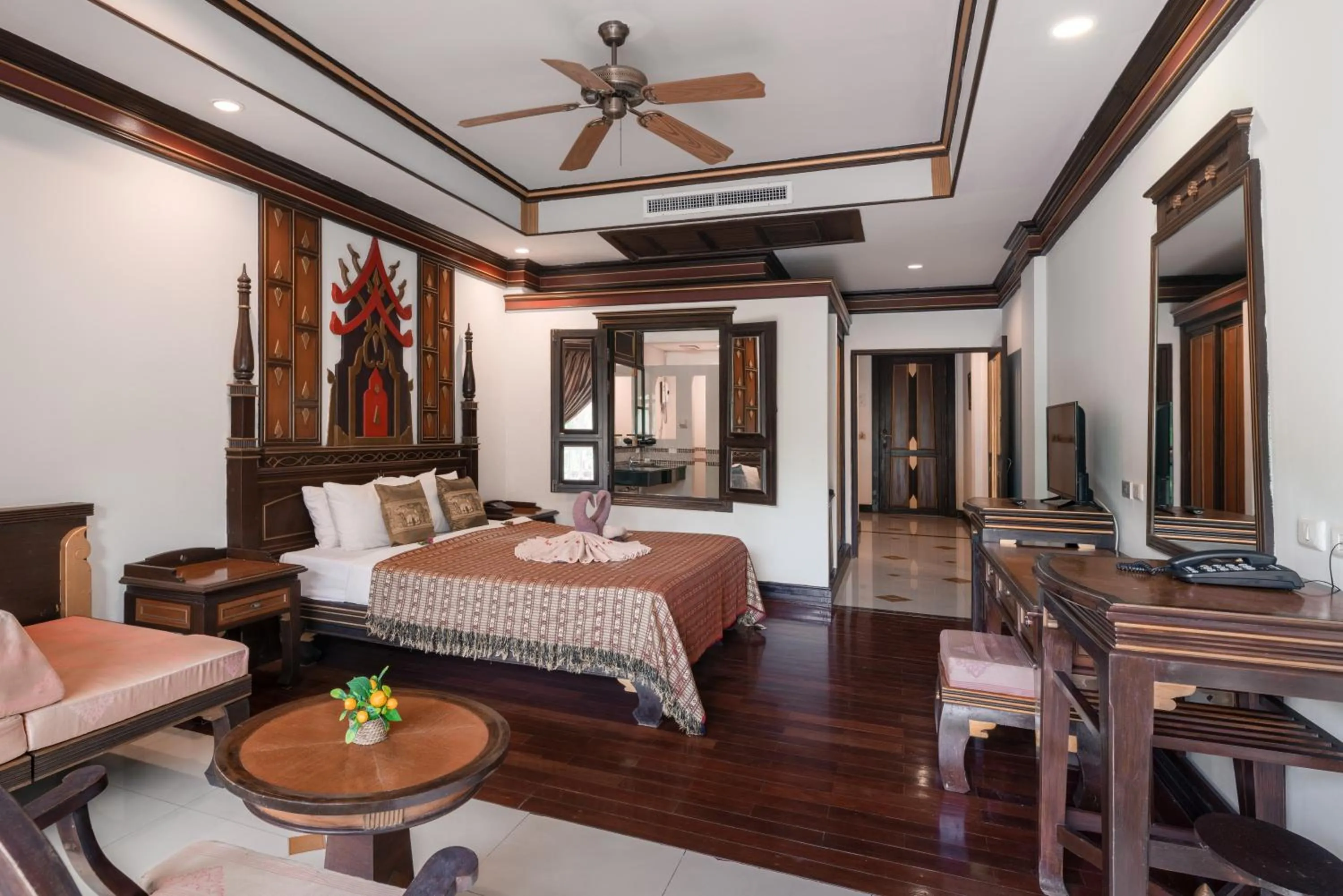 King Suite with Pool View in Le Ayodhaya Palace Krabi Beach Resort