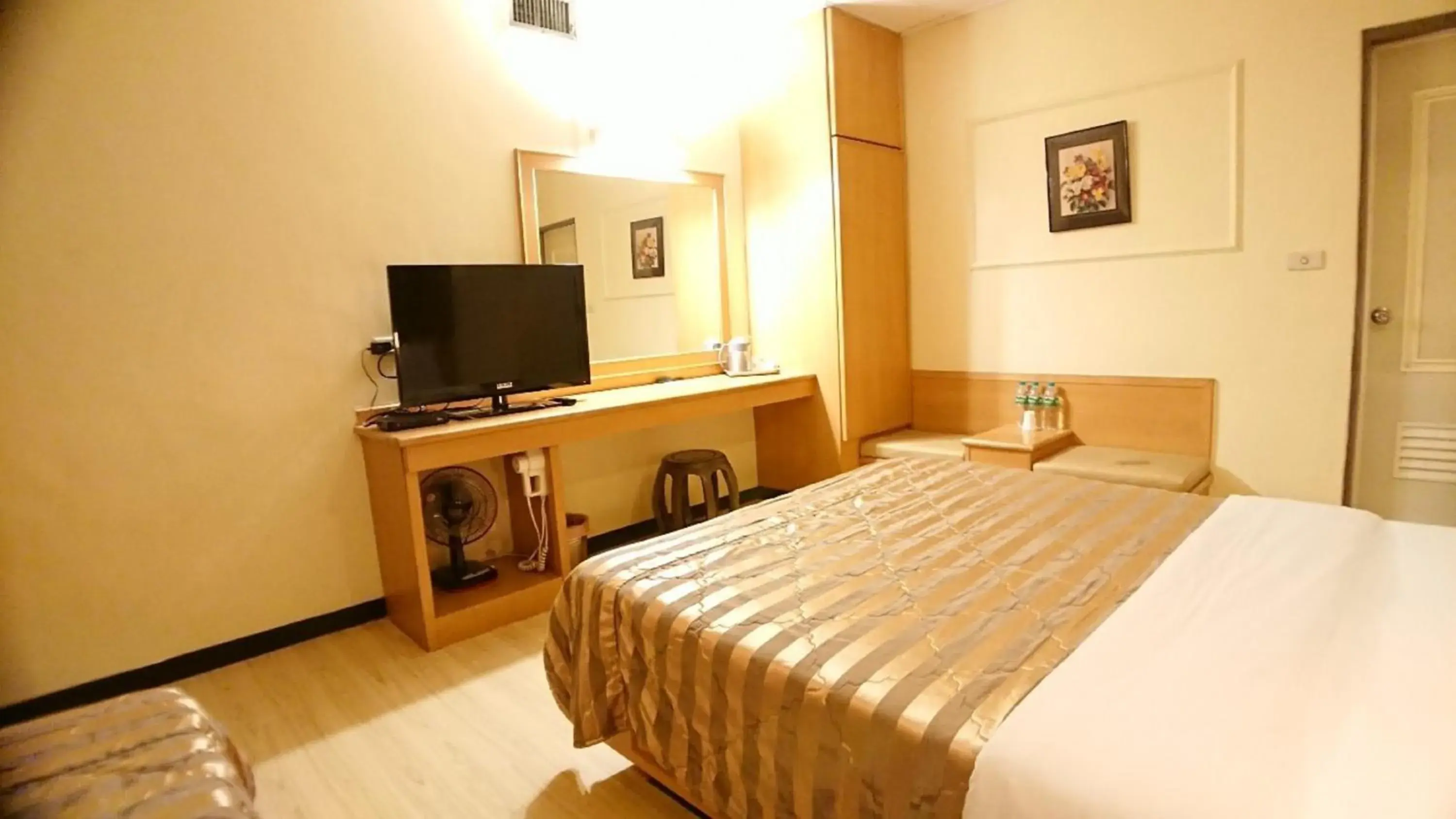 Bed in Yes Hotel Bed in Yes Hotel