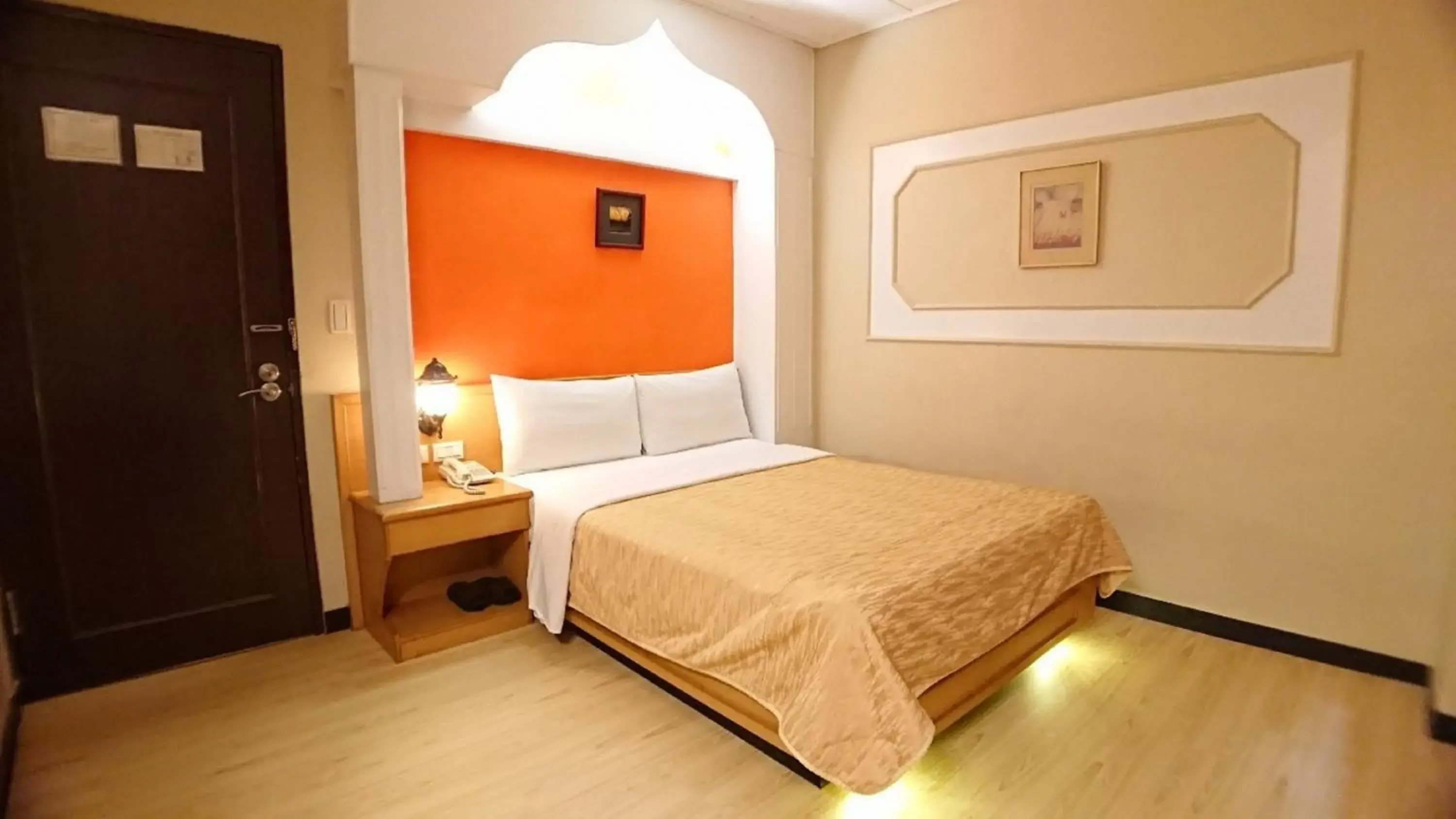 Bed in Yes Hotel Bed in Yes Hotel