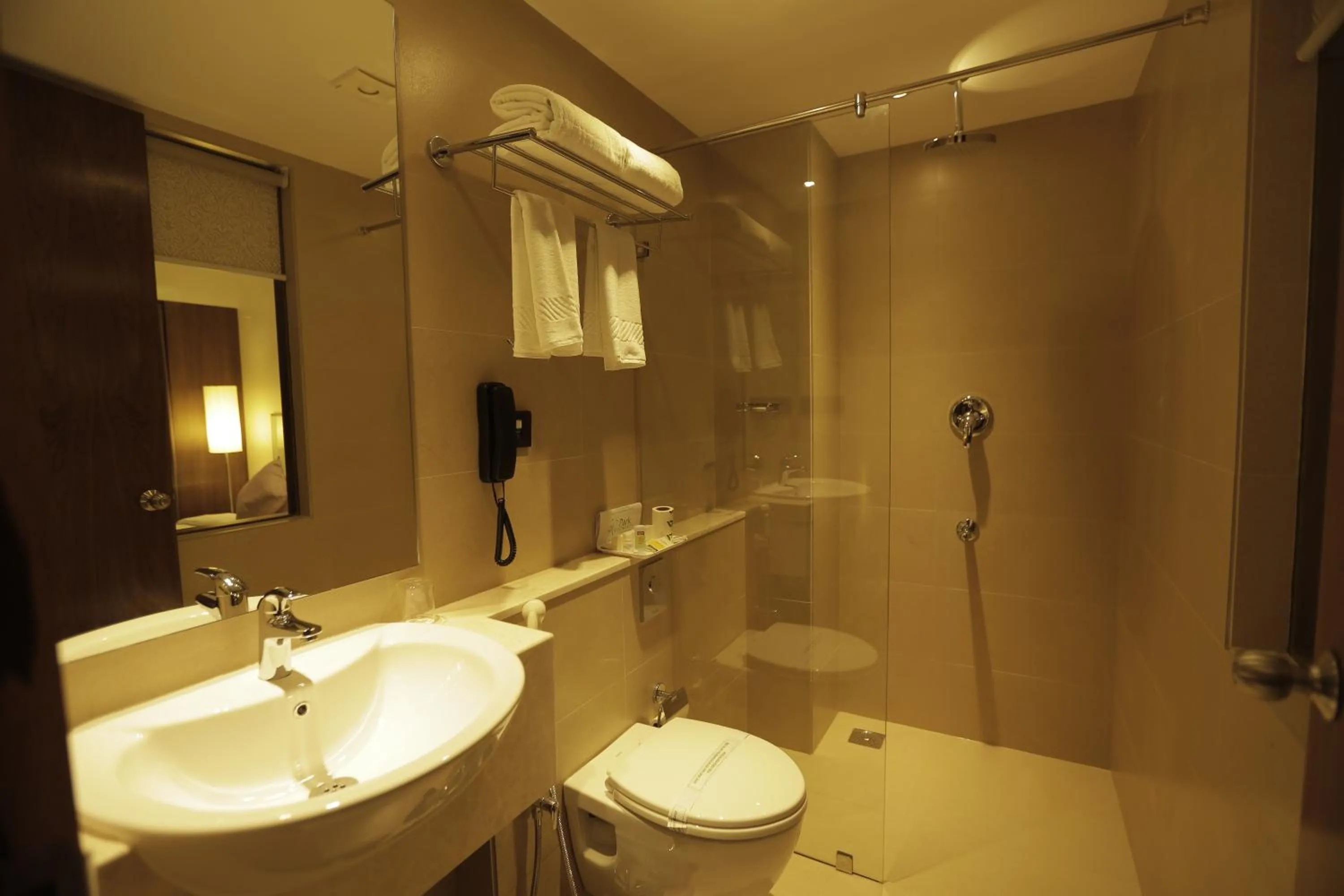 Shower in Park Connect