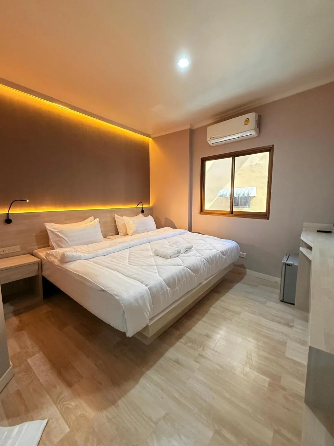 Luck Hotel Huai Khwang MRT Ratchada