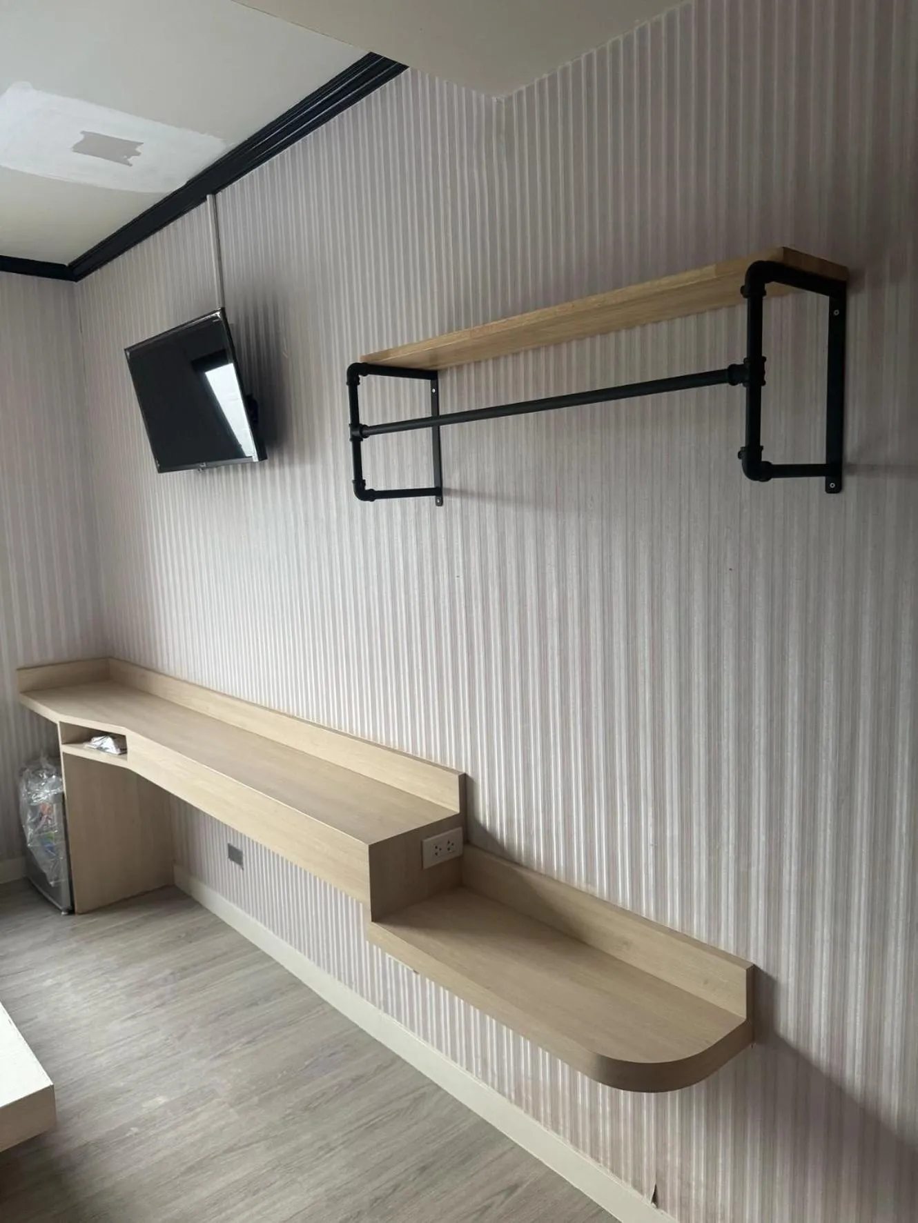 TV and multimedia in Luck Hotel Huai Khwang MRT Ratchada