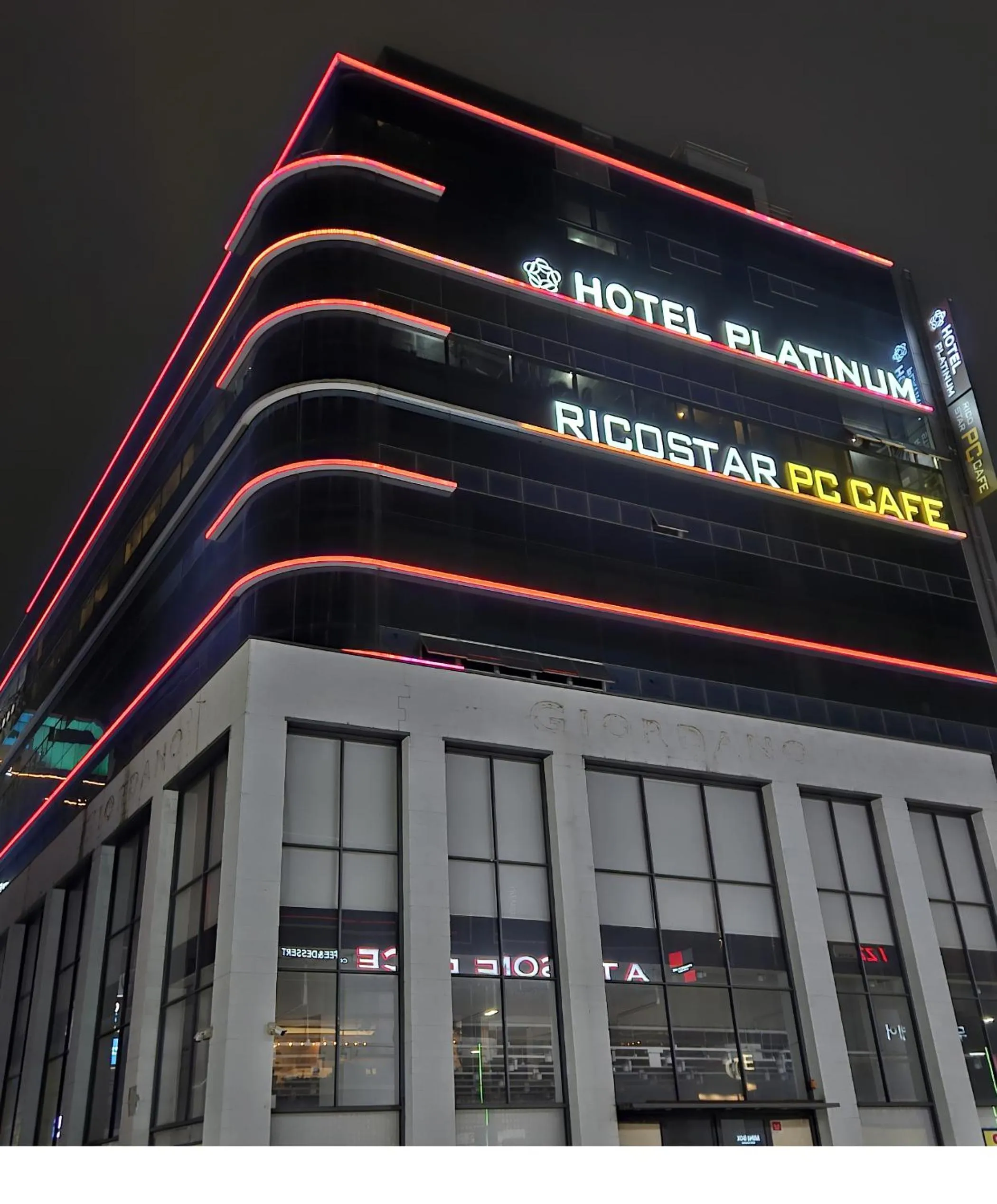 Property building in Busan Platinum Hotel Nampo