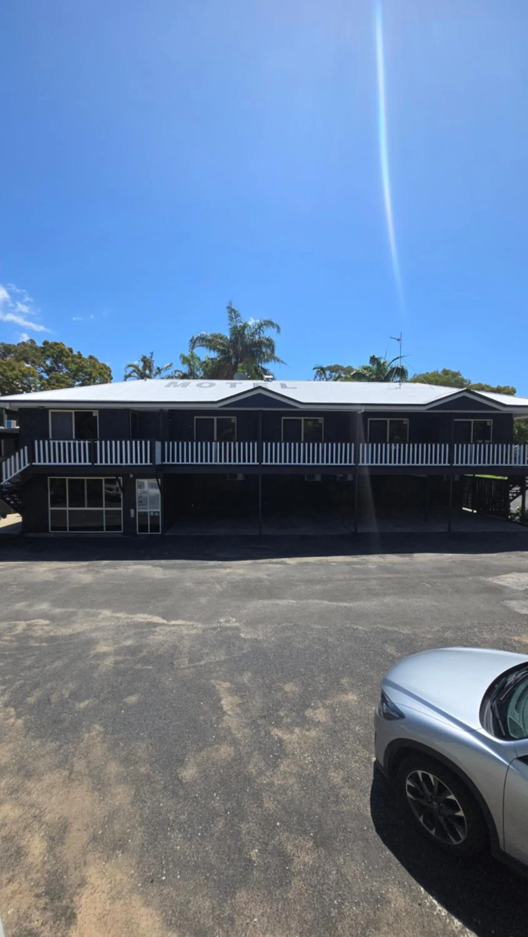 Property building in Agnes Palms Motel