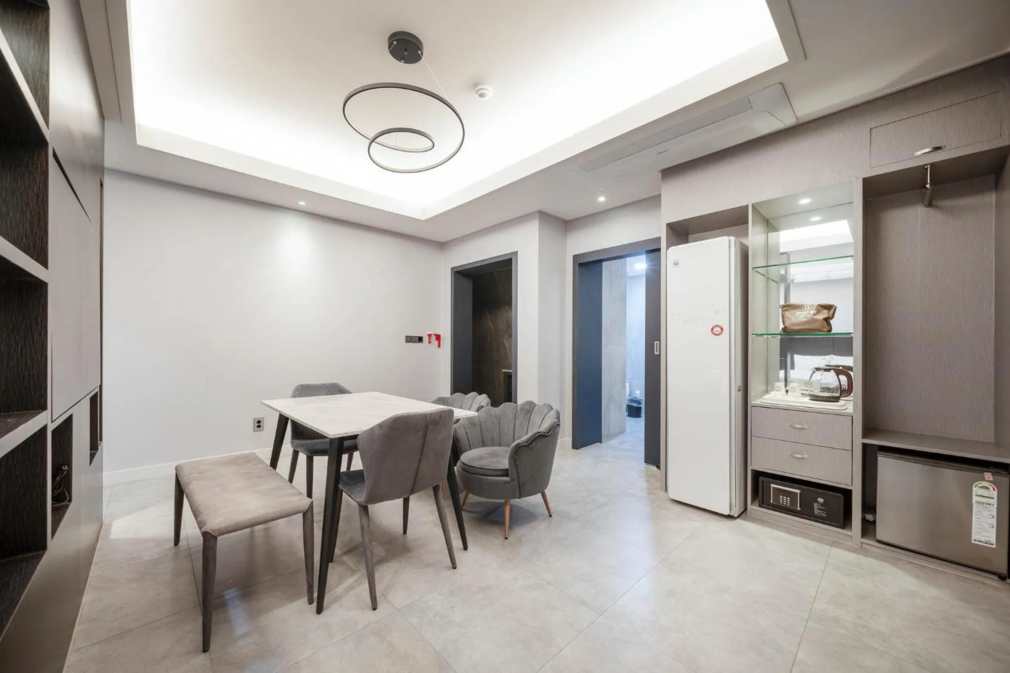 Dining area in Firenze Tourist Hotel