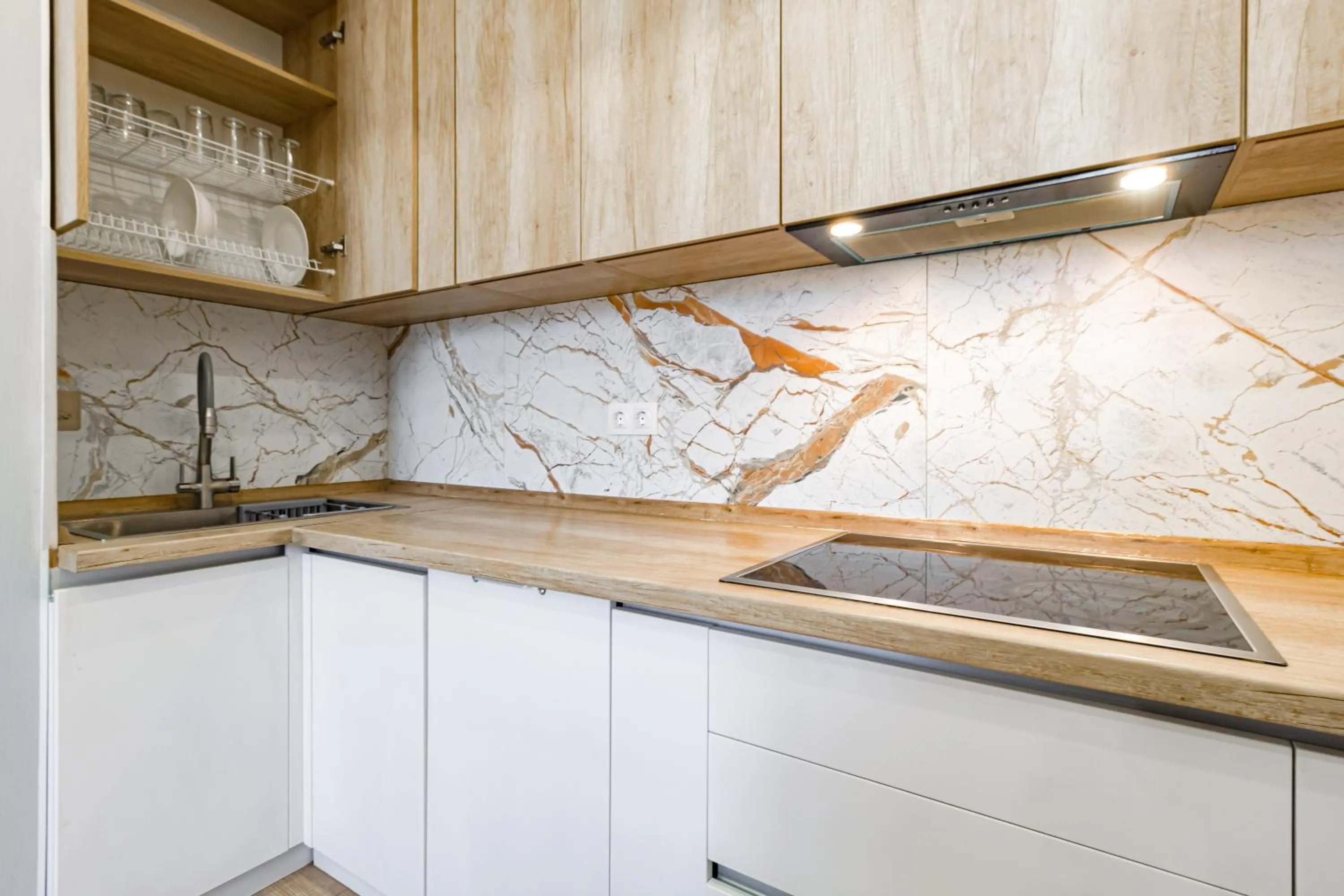 Kitchen or kitchenette in Alpamys Luxe Stay