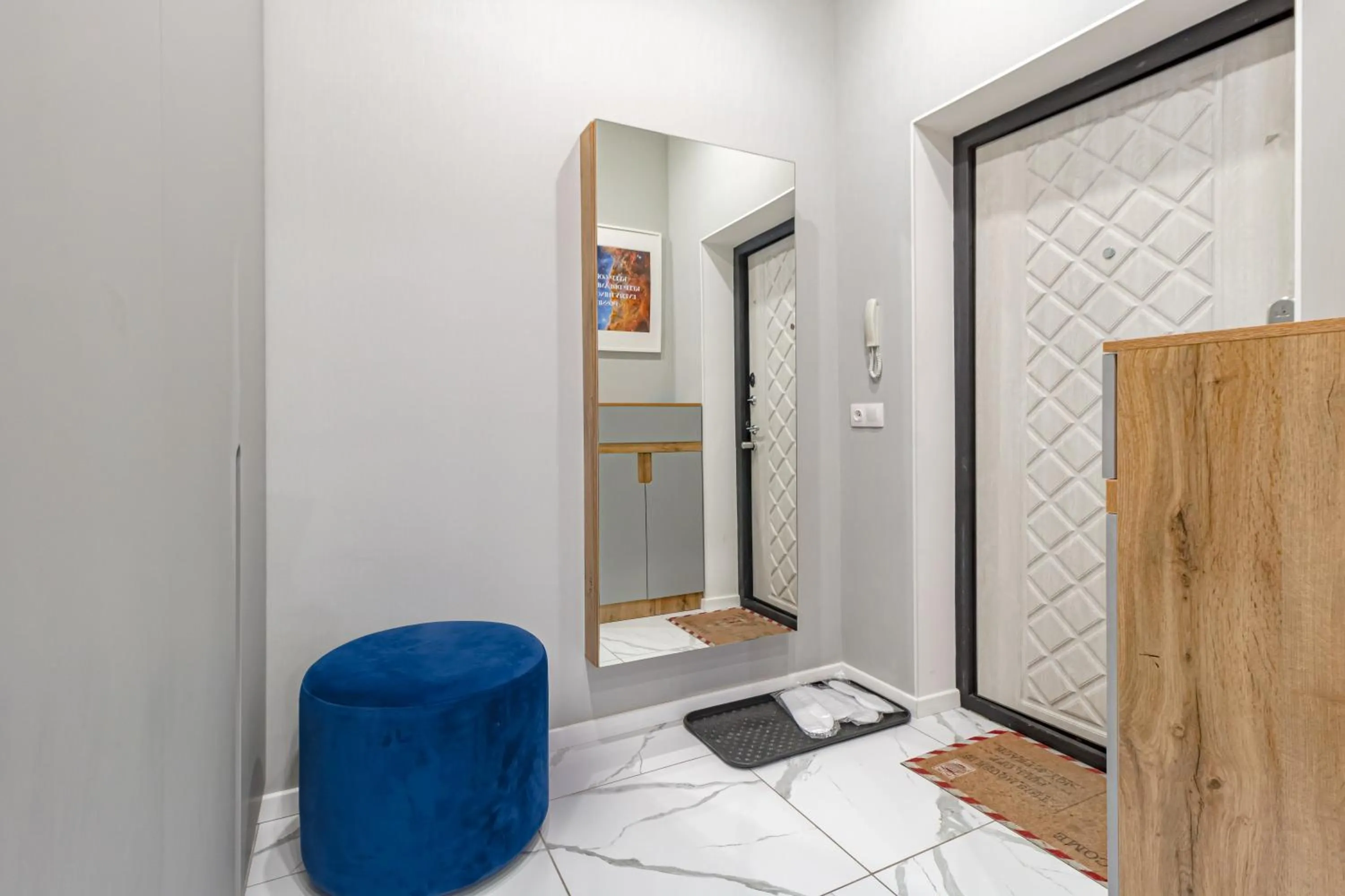 wardrobe in Alpamys Luxe Stay