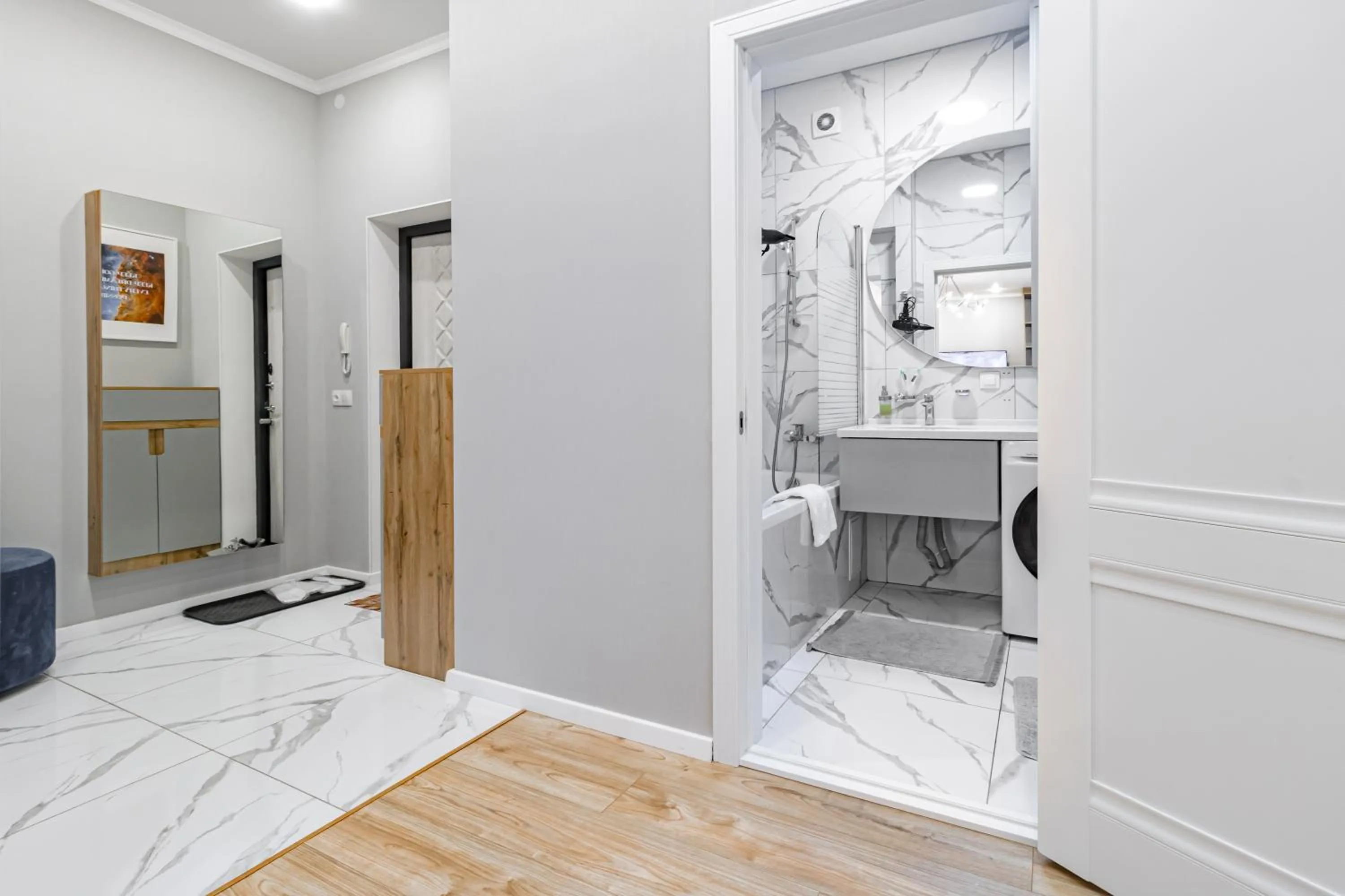 Shower in Alpamys Luxe Stay