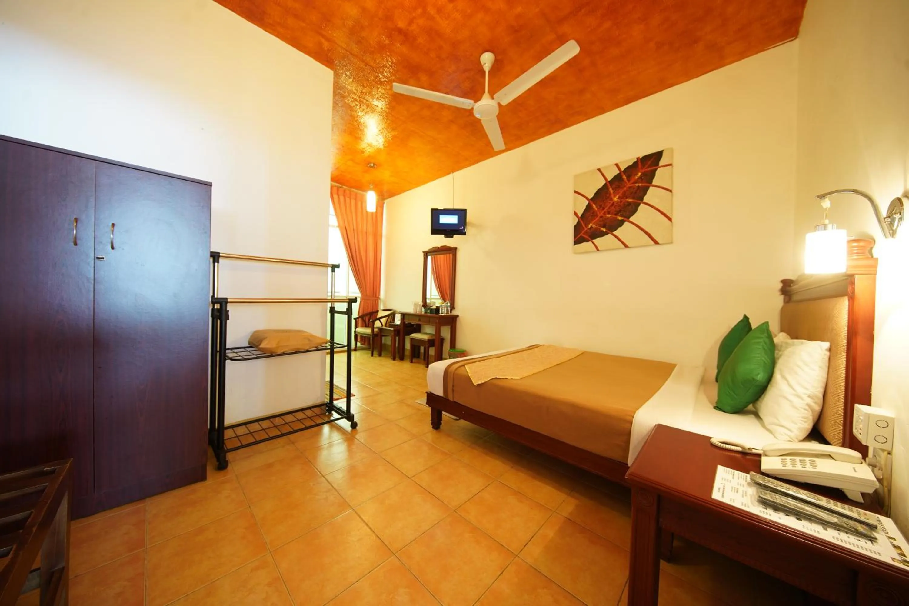 Bedroom, Bed in Olympus Plaza Hotel