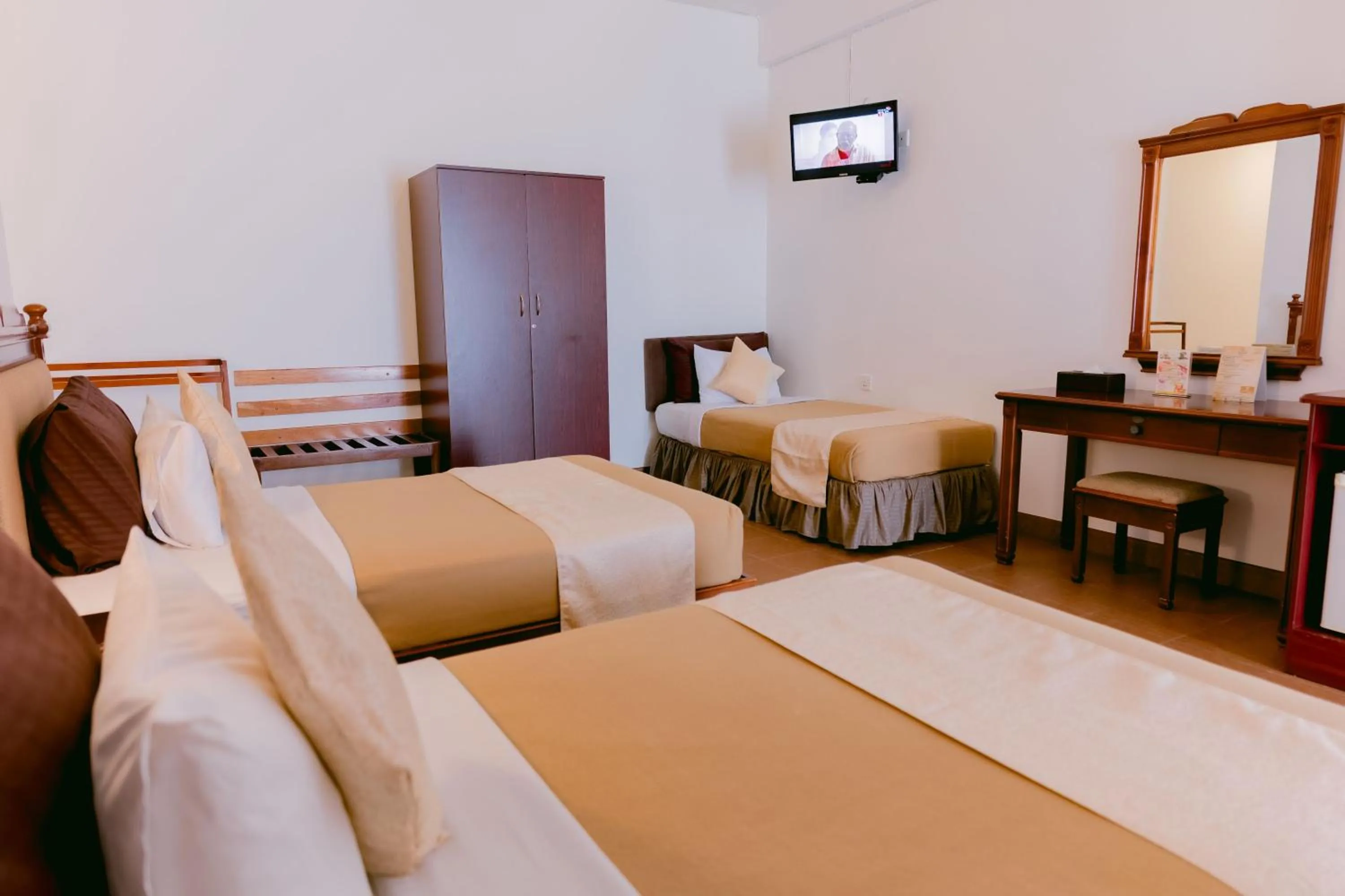 Bedroom, Bed in Olympus Plaza Hotel