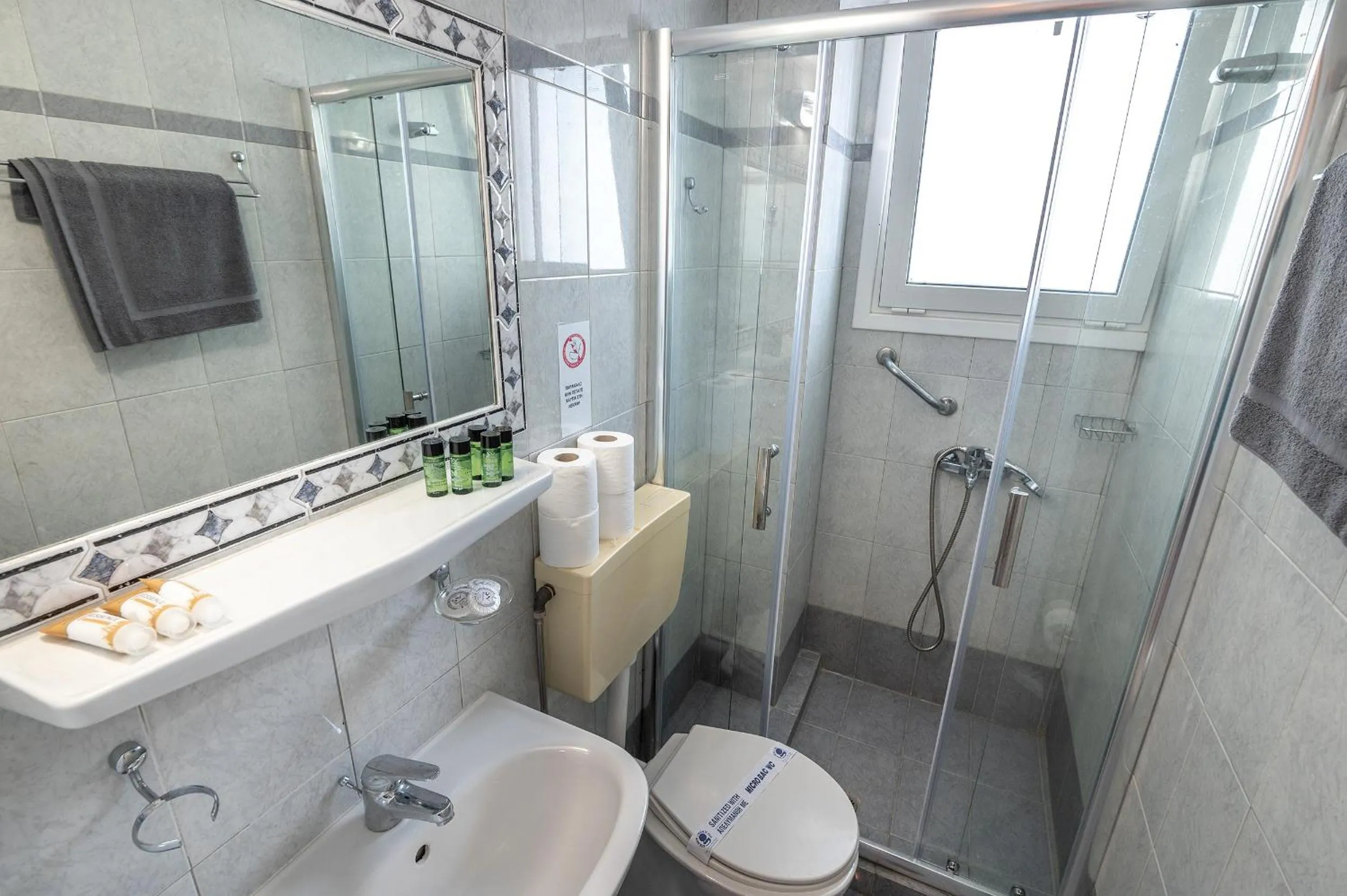 Bathroom in Genesis Hotel