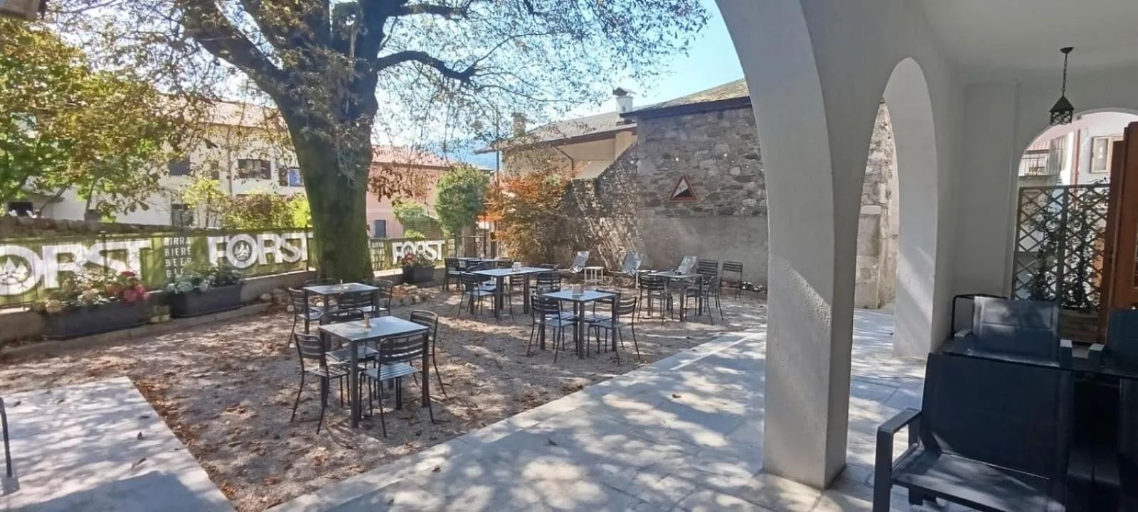 Property building in Comune Rustico Sport Hotel