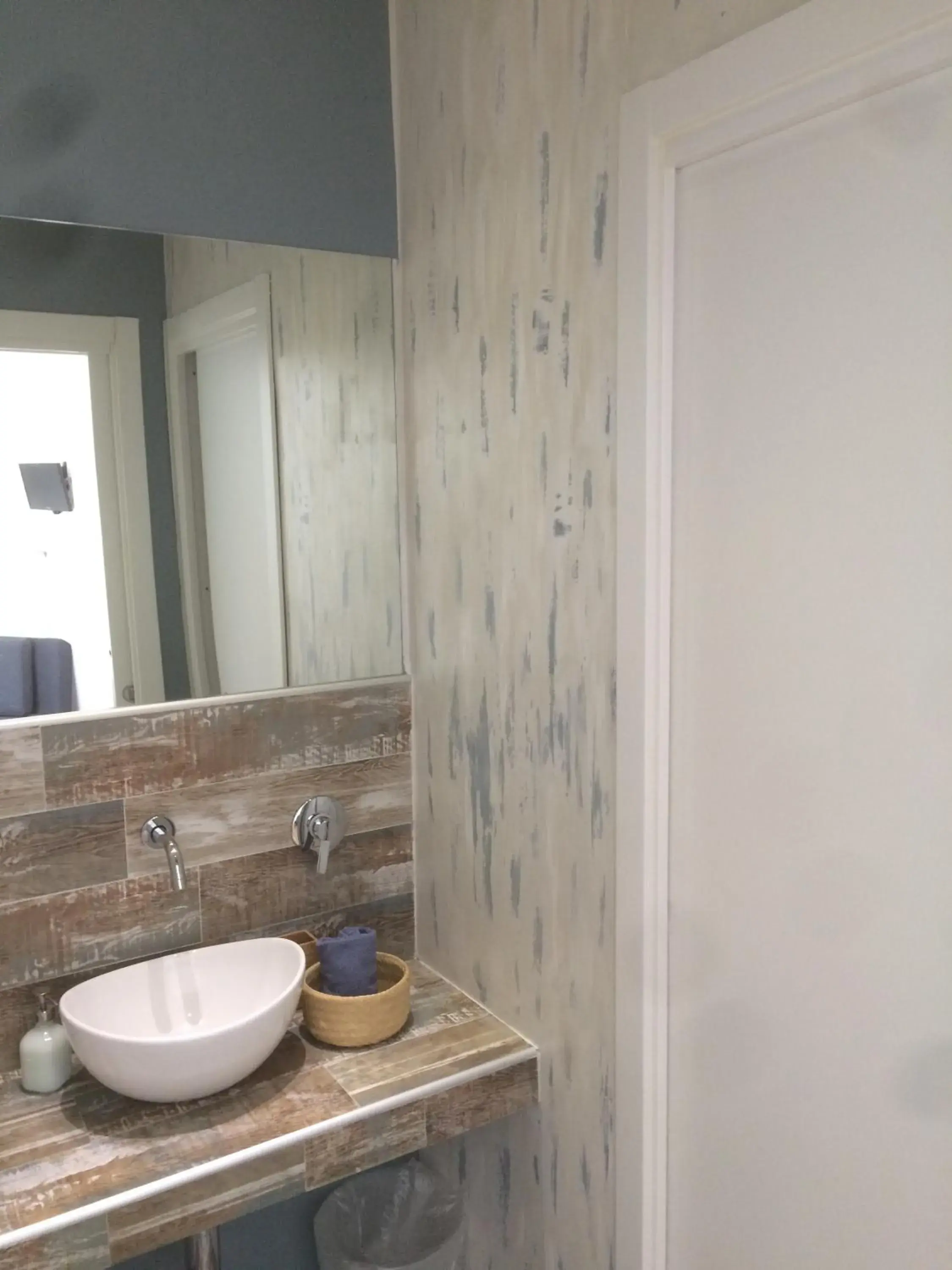 Triple Room with Private Bathroom - single occupancy in La Terrazza Di Arturo Guest House Triple Room with Private Bathroom - single occupancy in La Terrazza Di Arturo Guest House