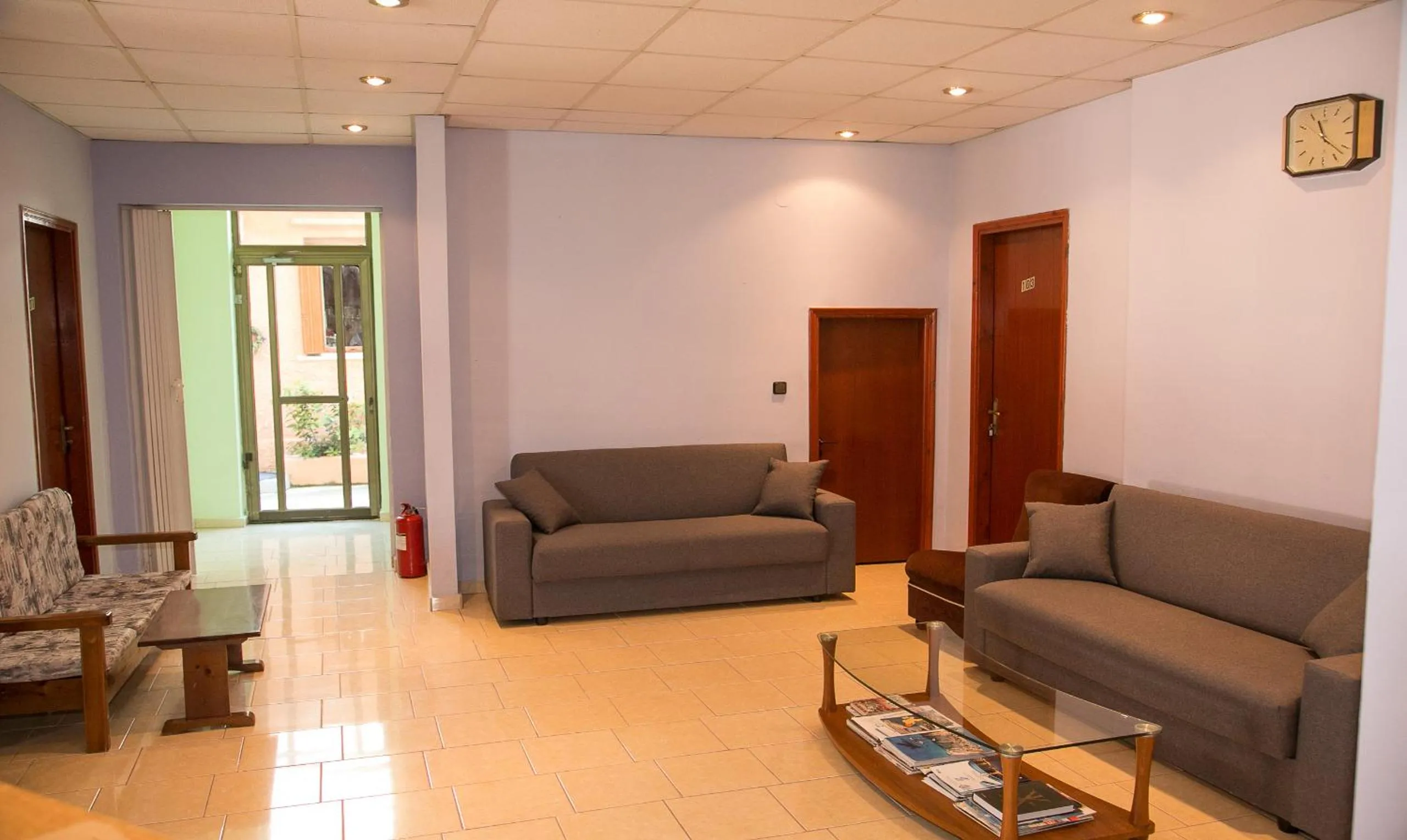 Petania Hotel & Apartments
