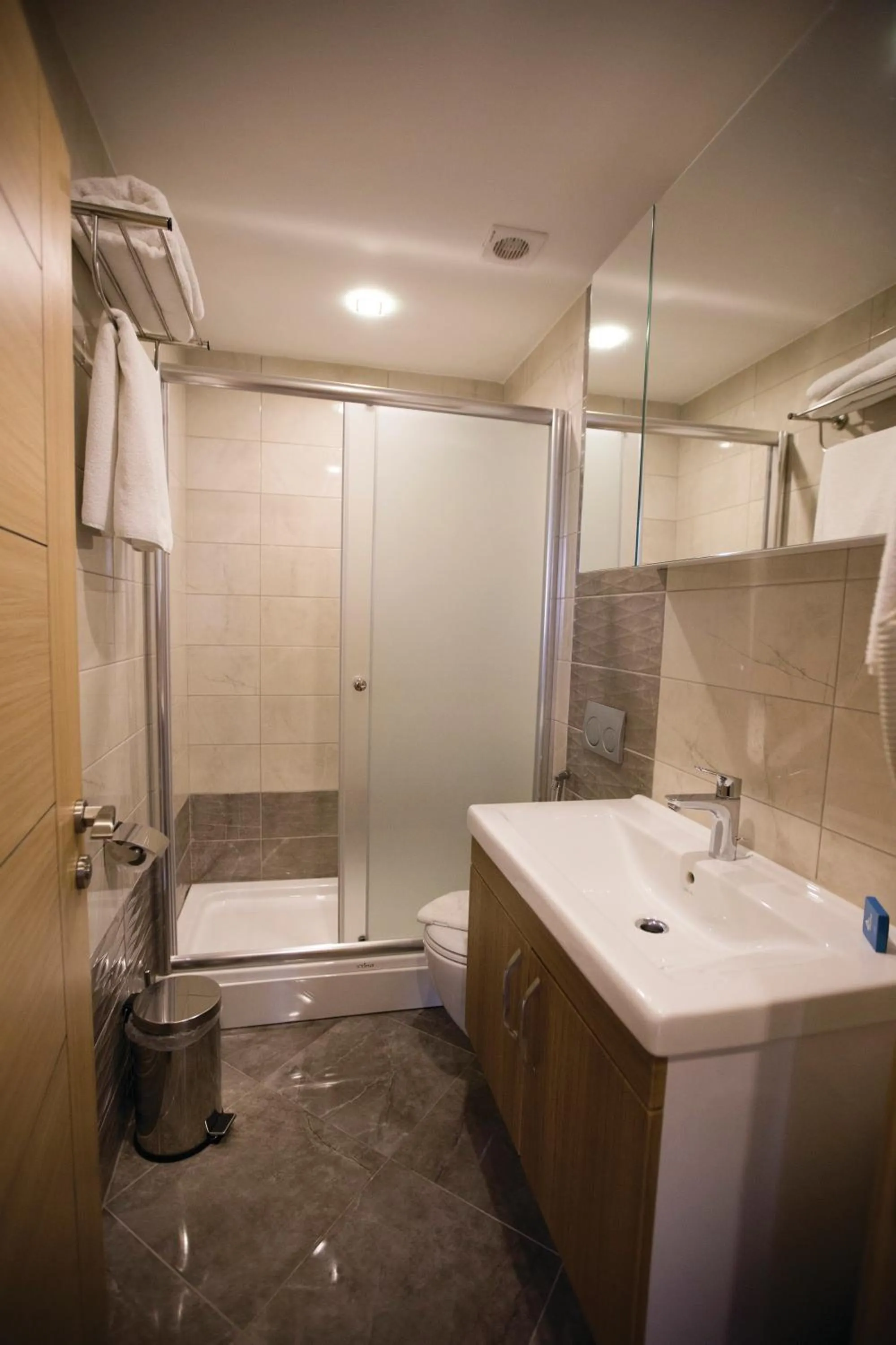 Bathroom in Alesha Suite Otel