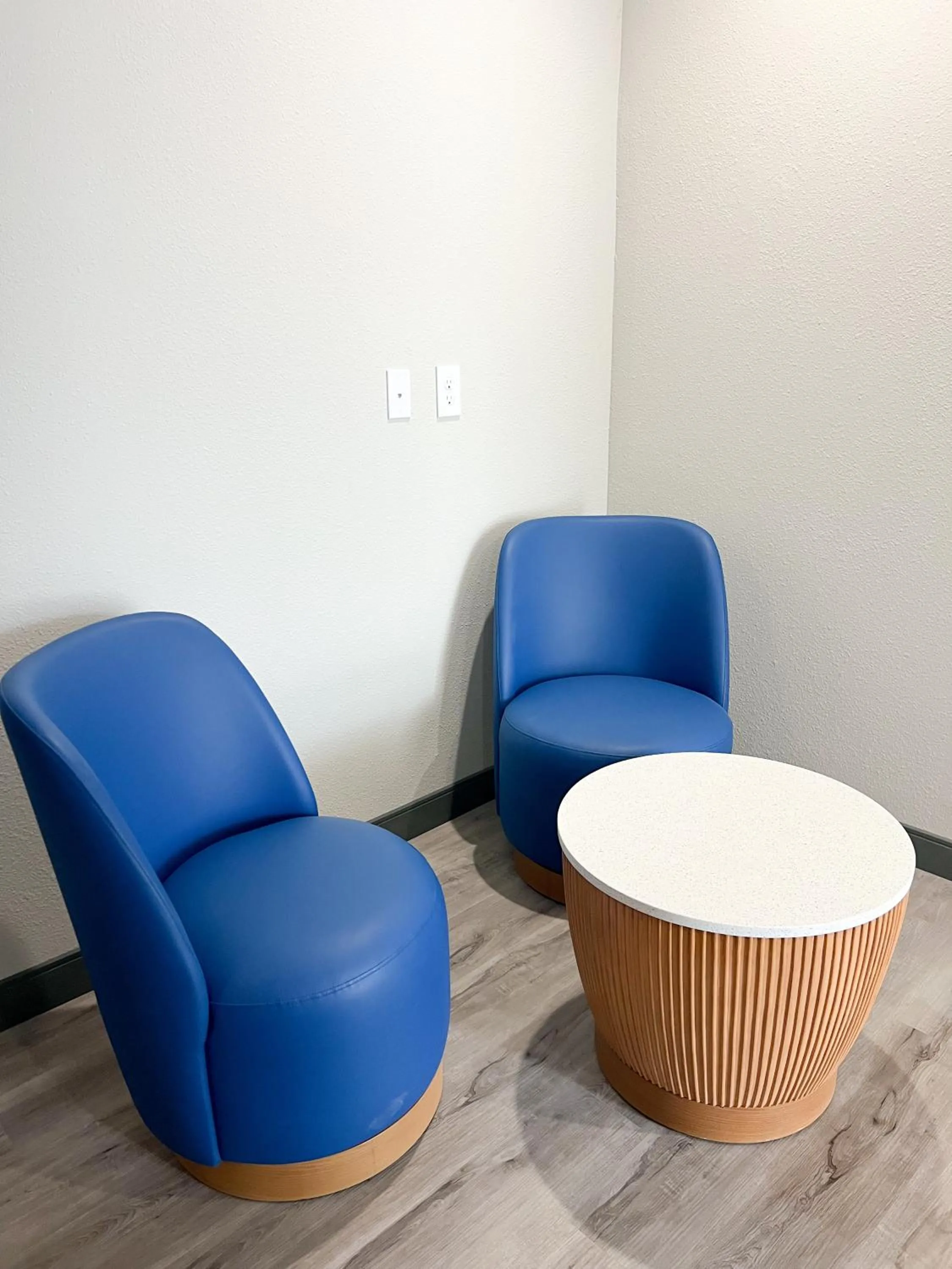furniture in Crystal Inn - NorthWest - 290