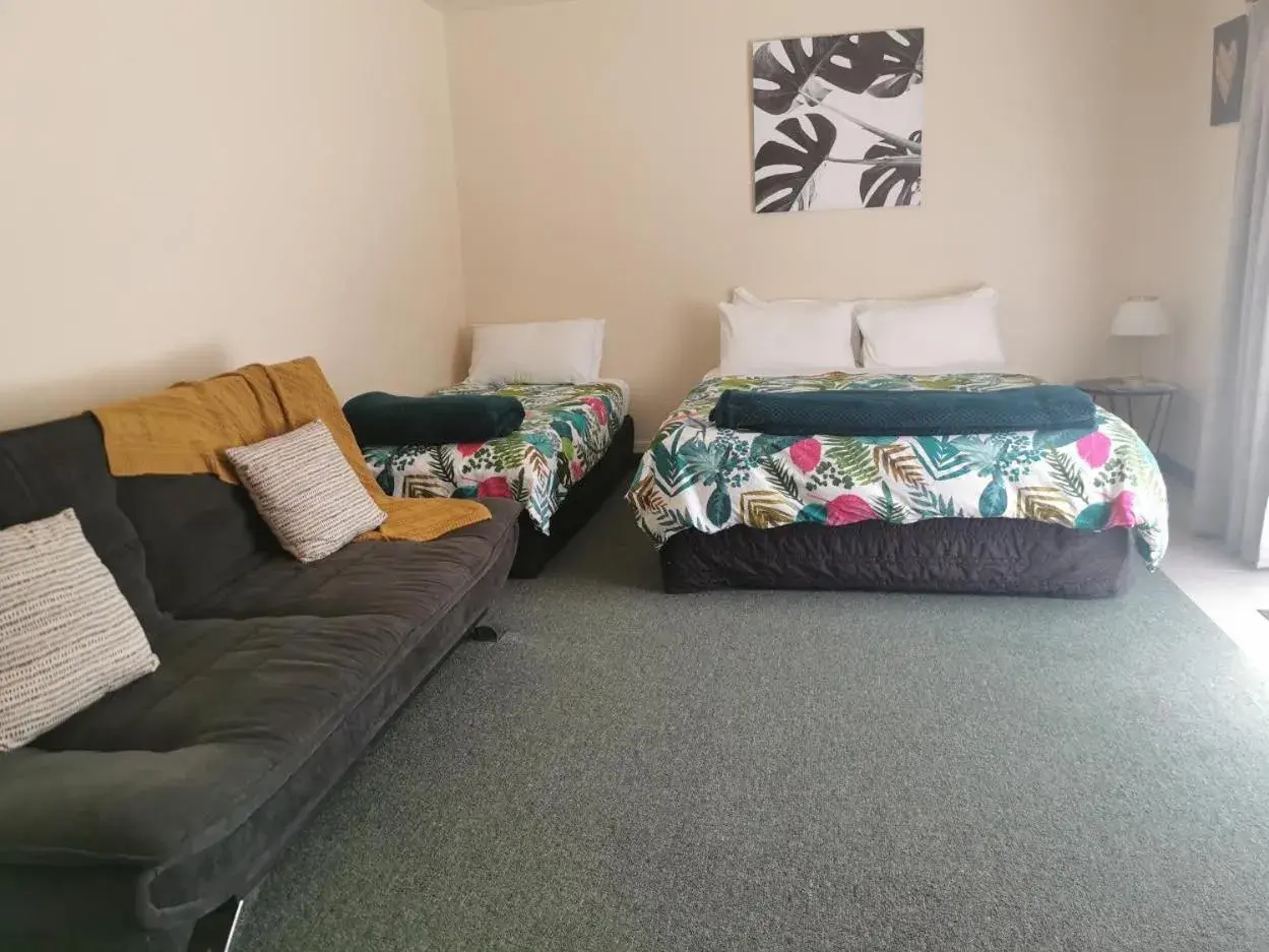 Family Room with Private Bathroom in Tui Lodge Family Room with Private Bathroom in Tui Lodge