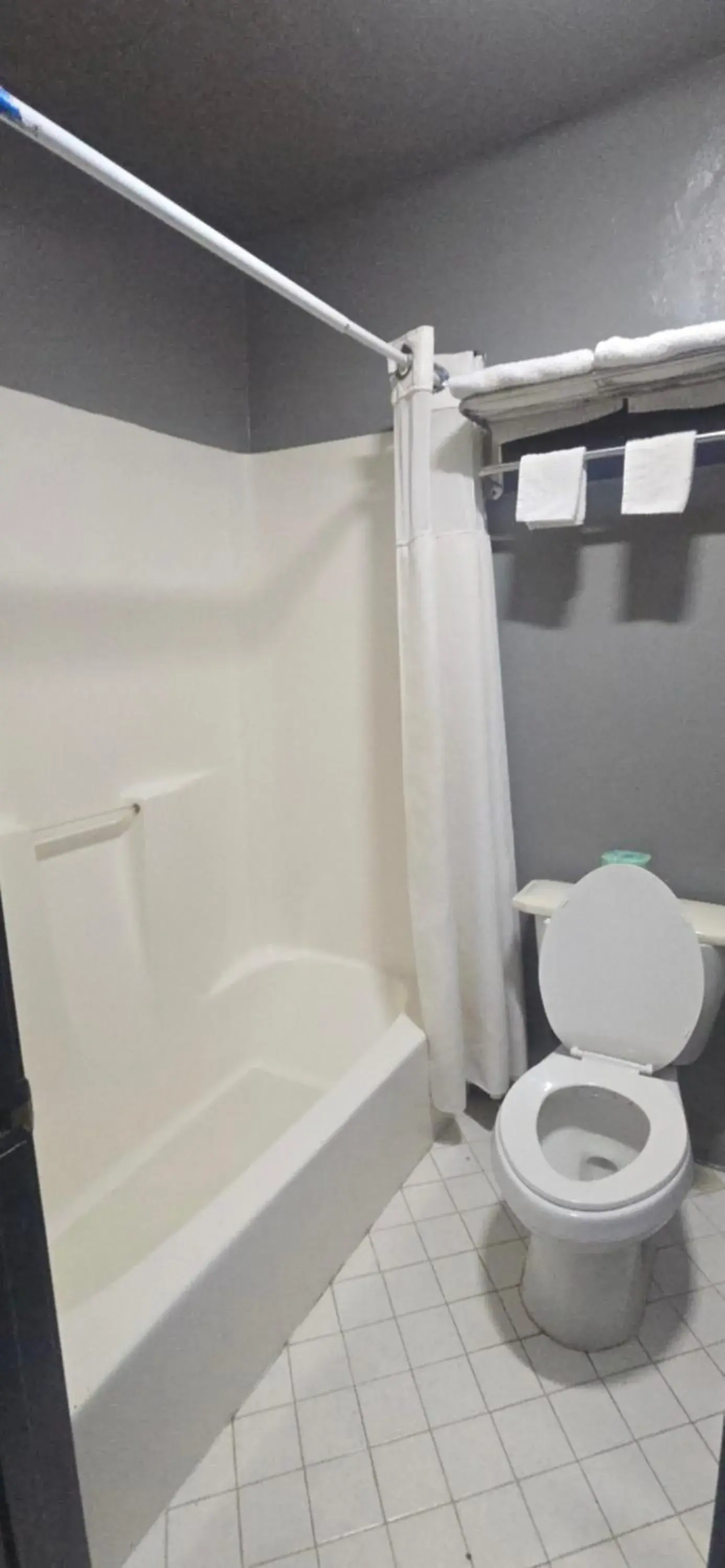 Budget Double Room in C Town Inn And Suites Budget Double Room in C Town Inn And Suites