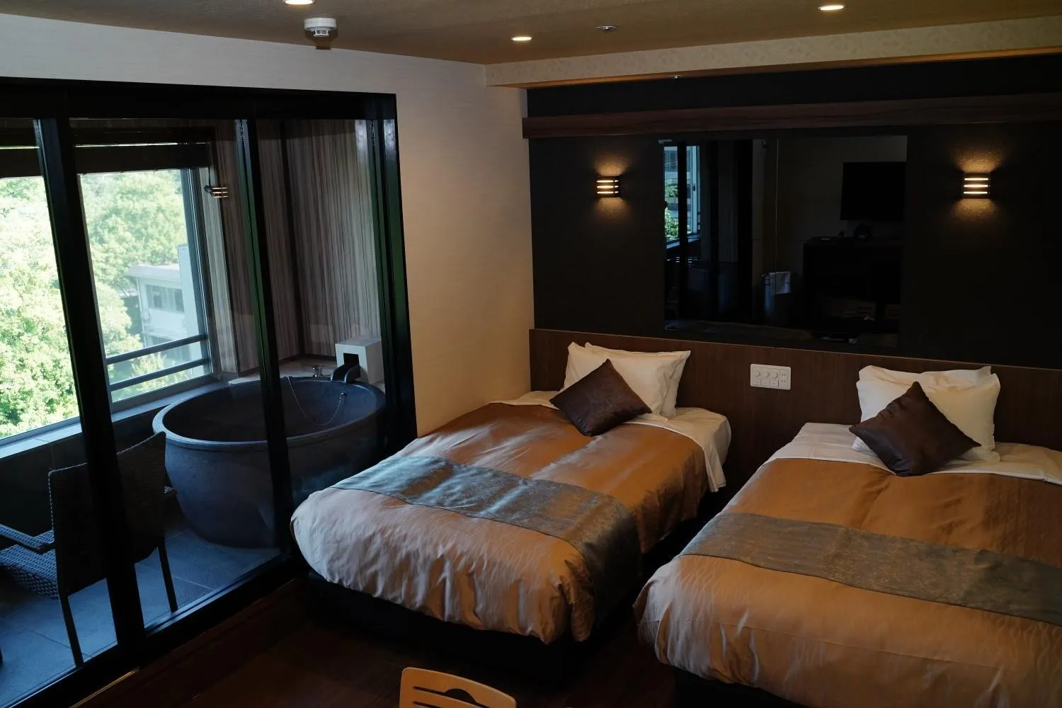 Bed in LiVEMAX RESORT Kaga Yamashiro
