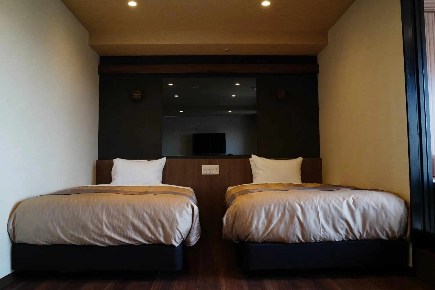Bed in LiVEMAX RESORT Kaga Yamashiro