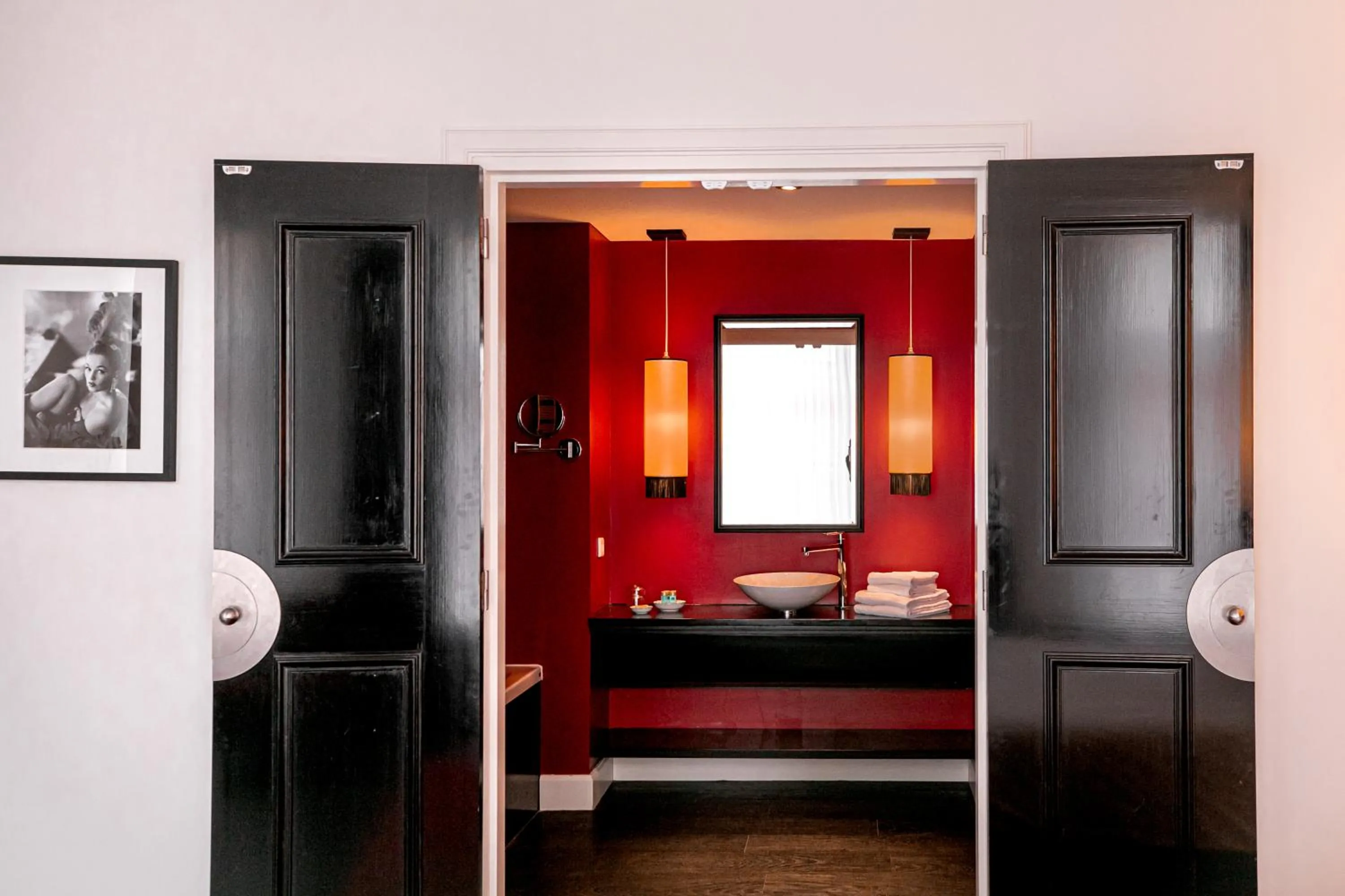 Bathroom in Le Theatre