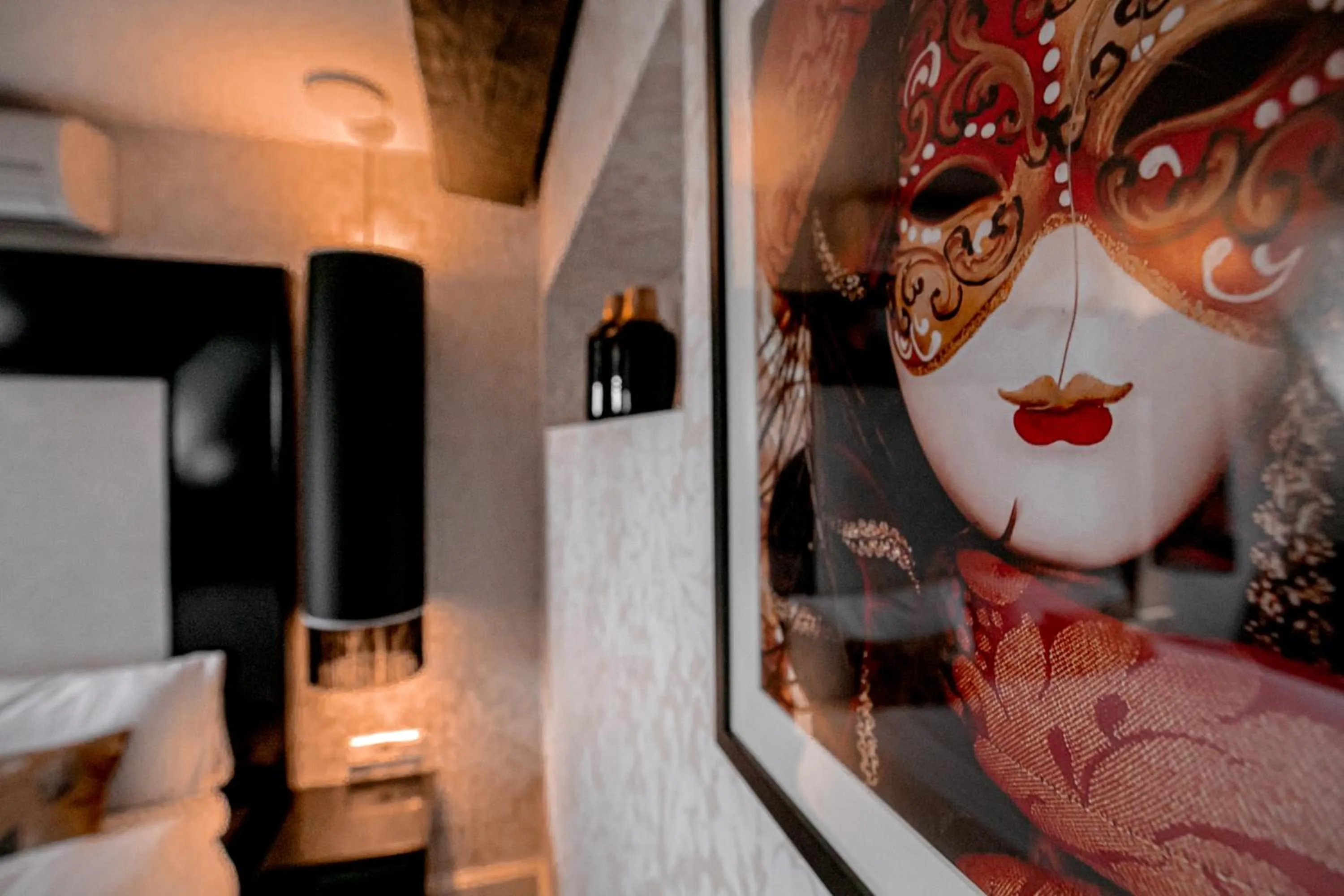 Decorative detail in Le Theatre