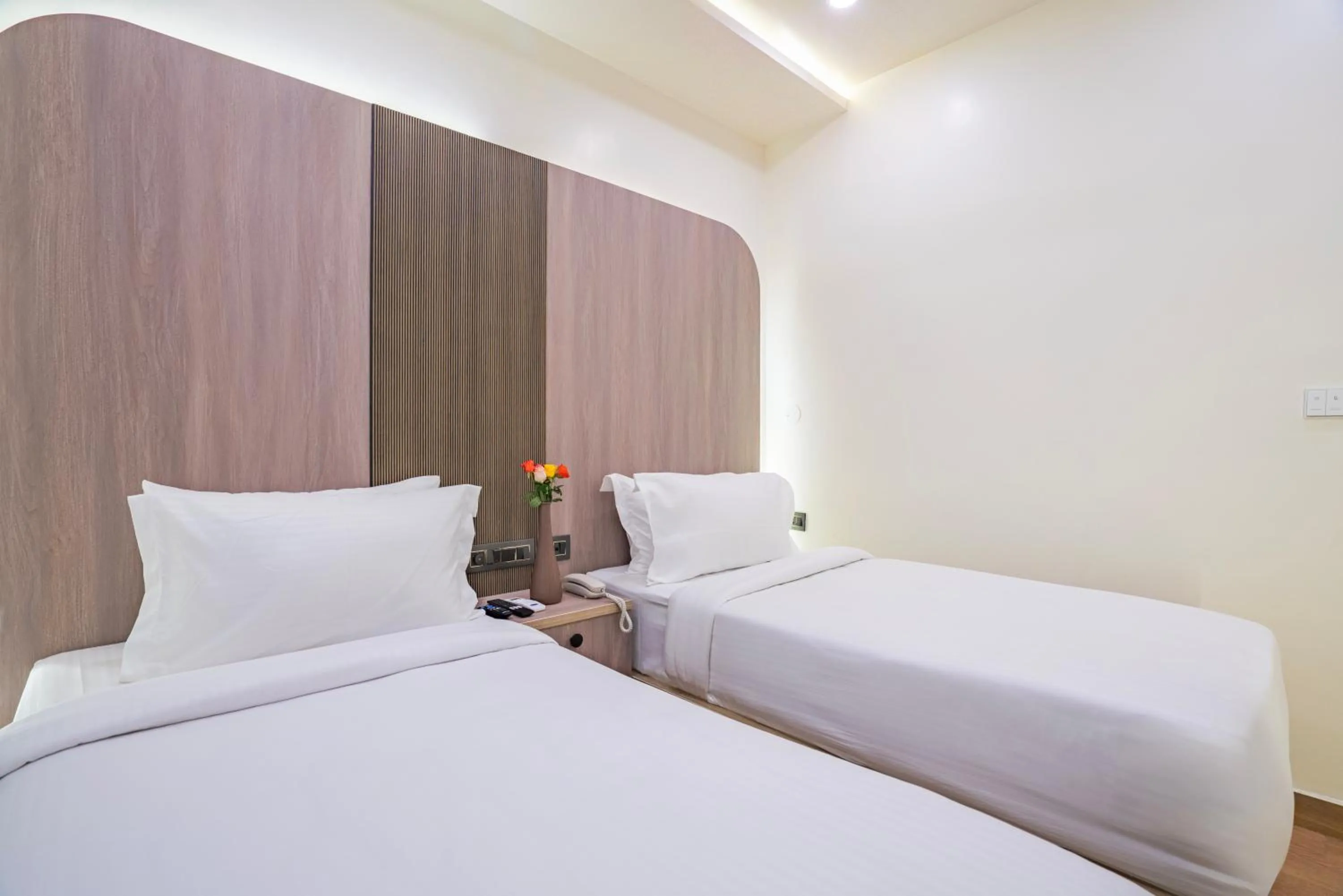 Twin Room - single occupancy in Rcc Hotels Biz stays Begumpet