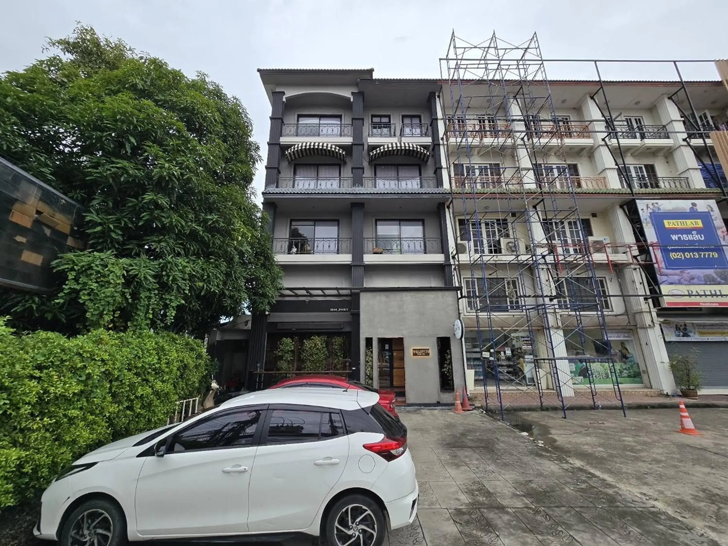 Property building in Sukhum Rajamangala-Phatthanakan Rooms Property building in Sukhum Rajamangala-Phatthanakan Rooms