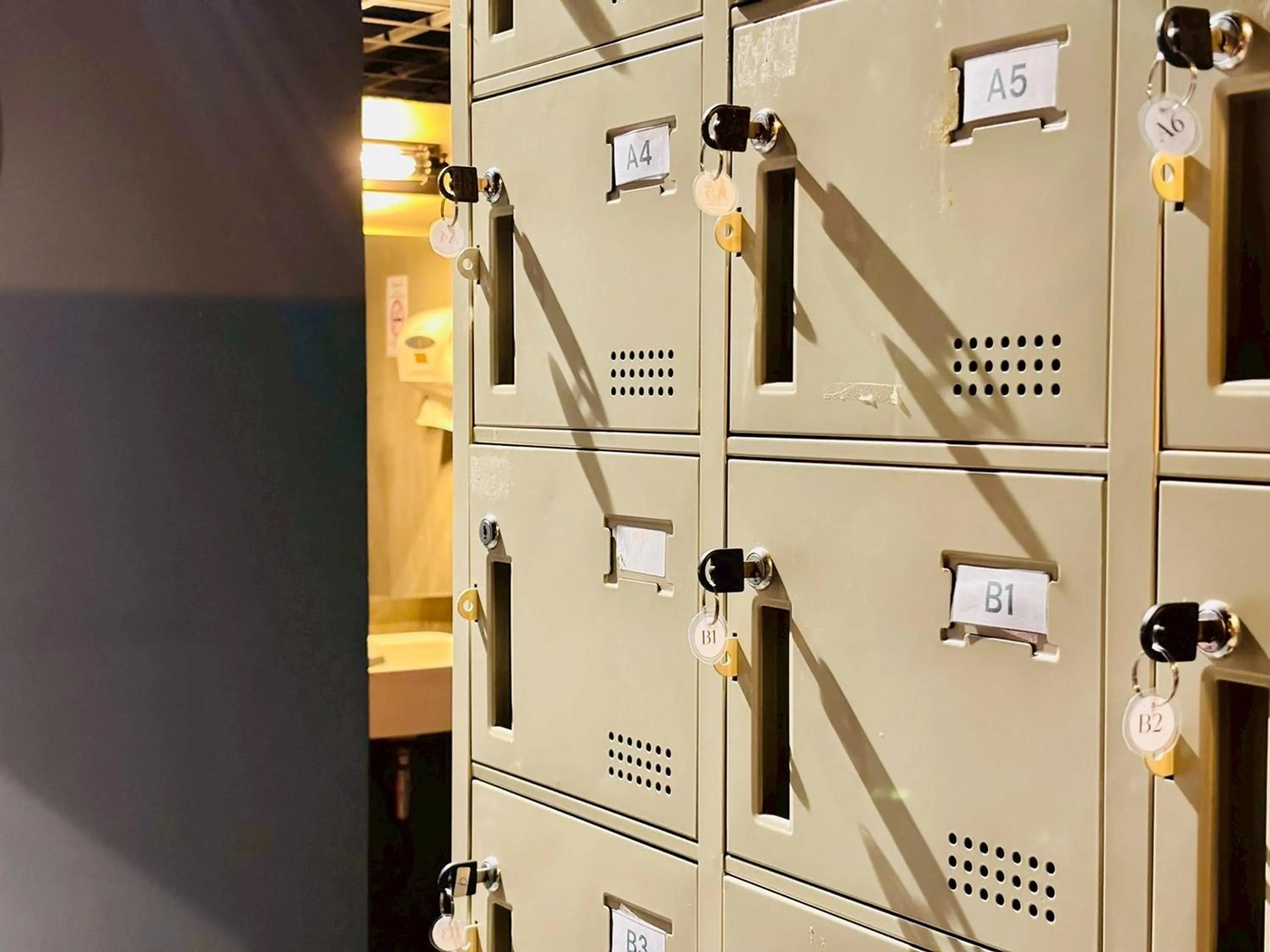 locker in Sukhum Rajamangala-Phatthanakan Rooms