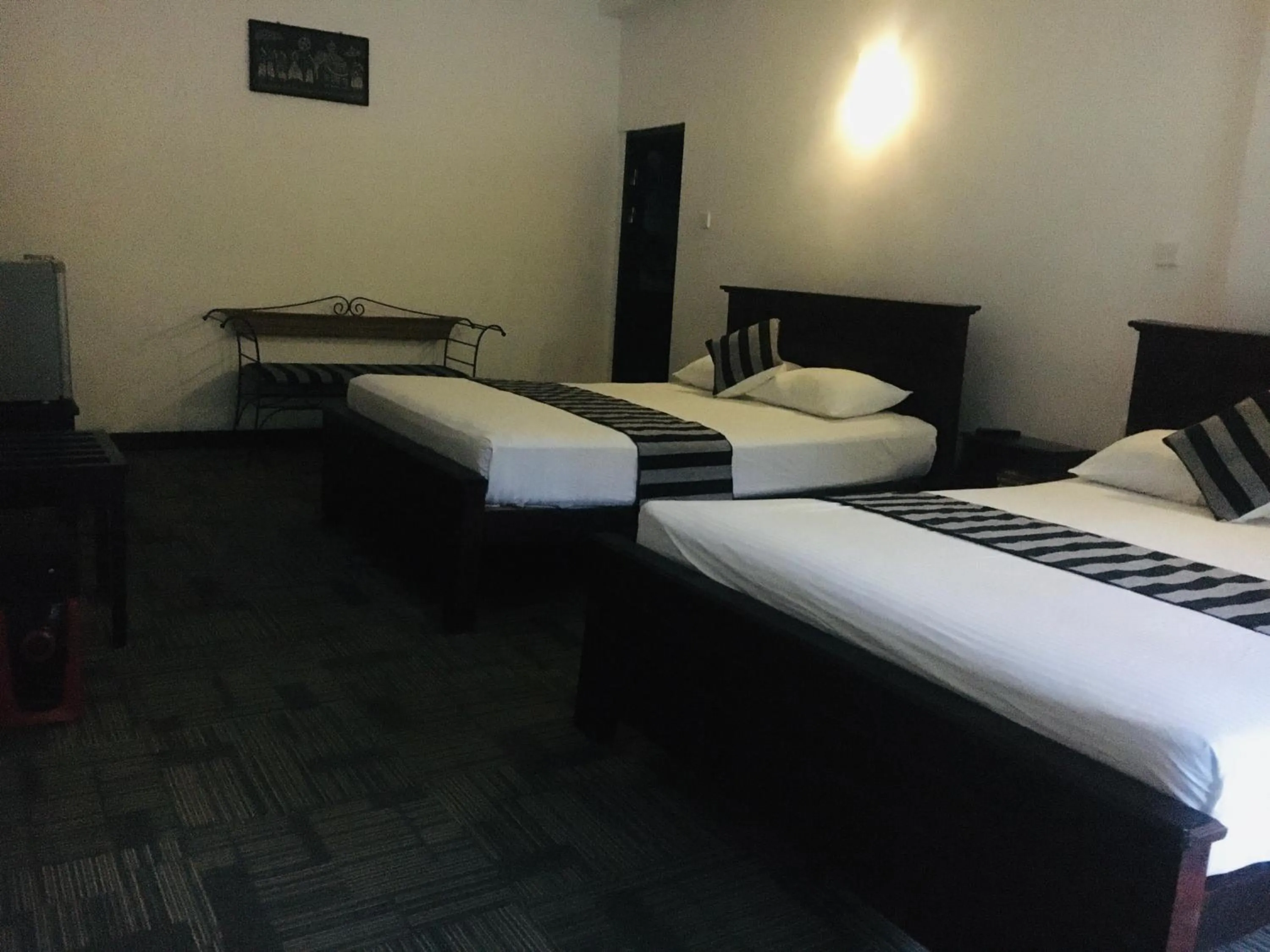 Photo of the whole room, Bed in Ella Rock Land