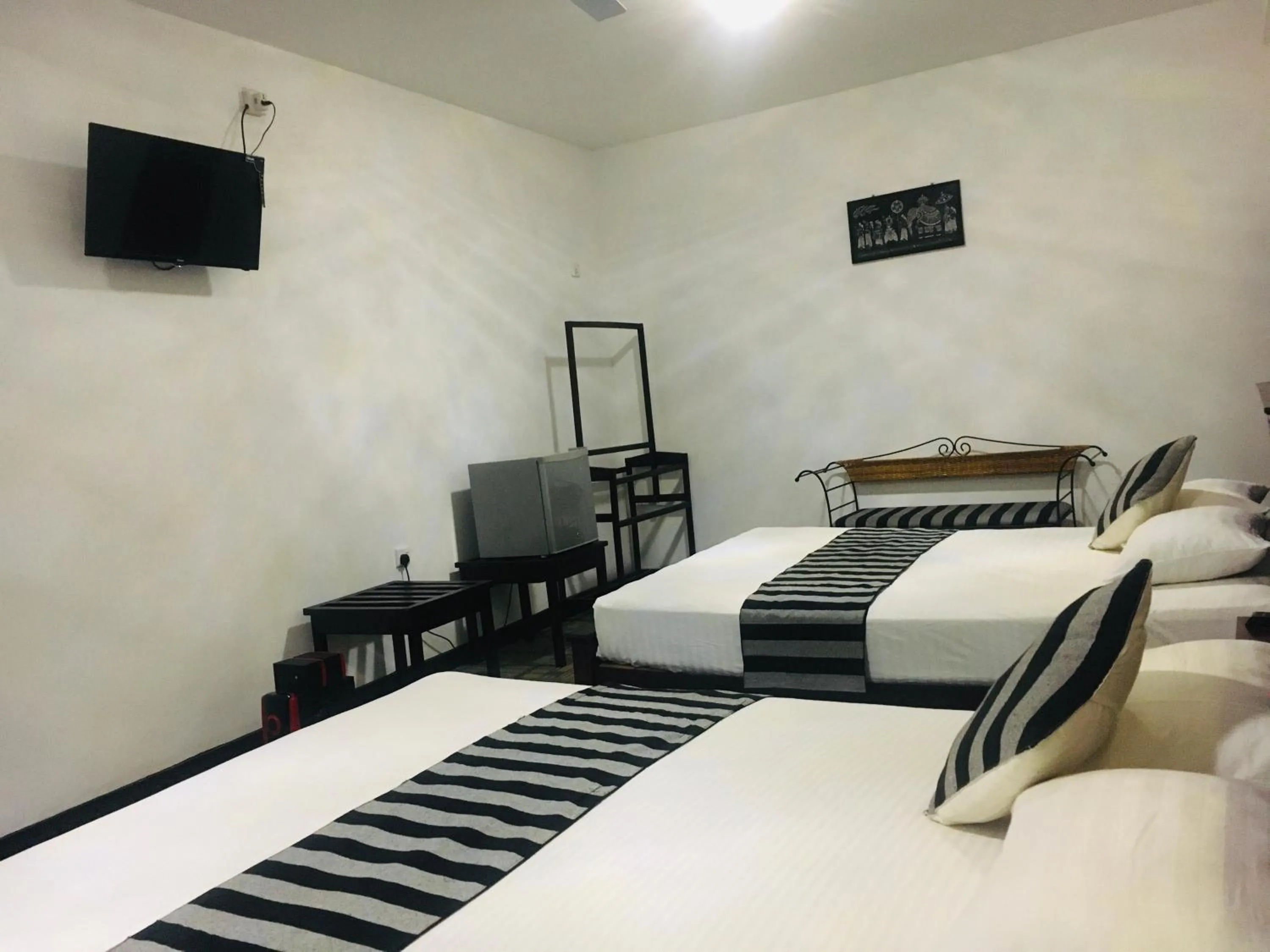 TV and multimedia, Bed in Ella Rock Land