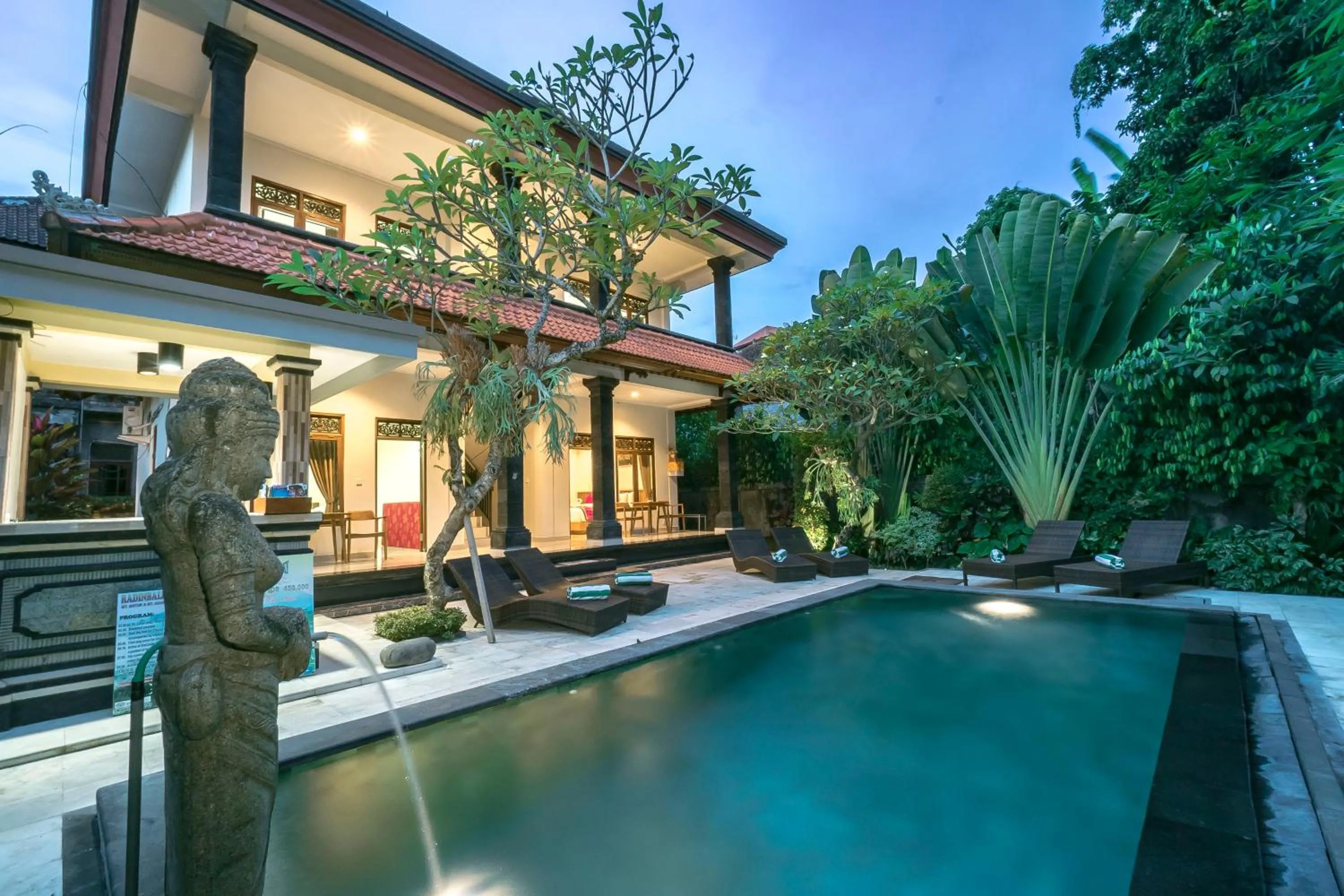 Esty House
