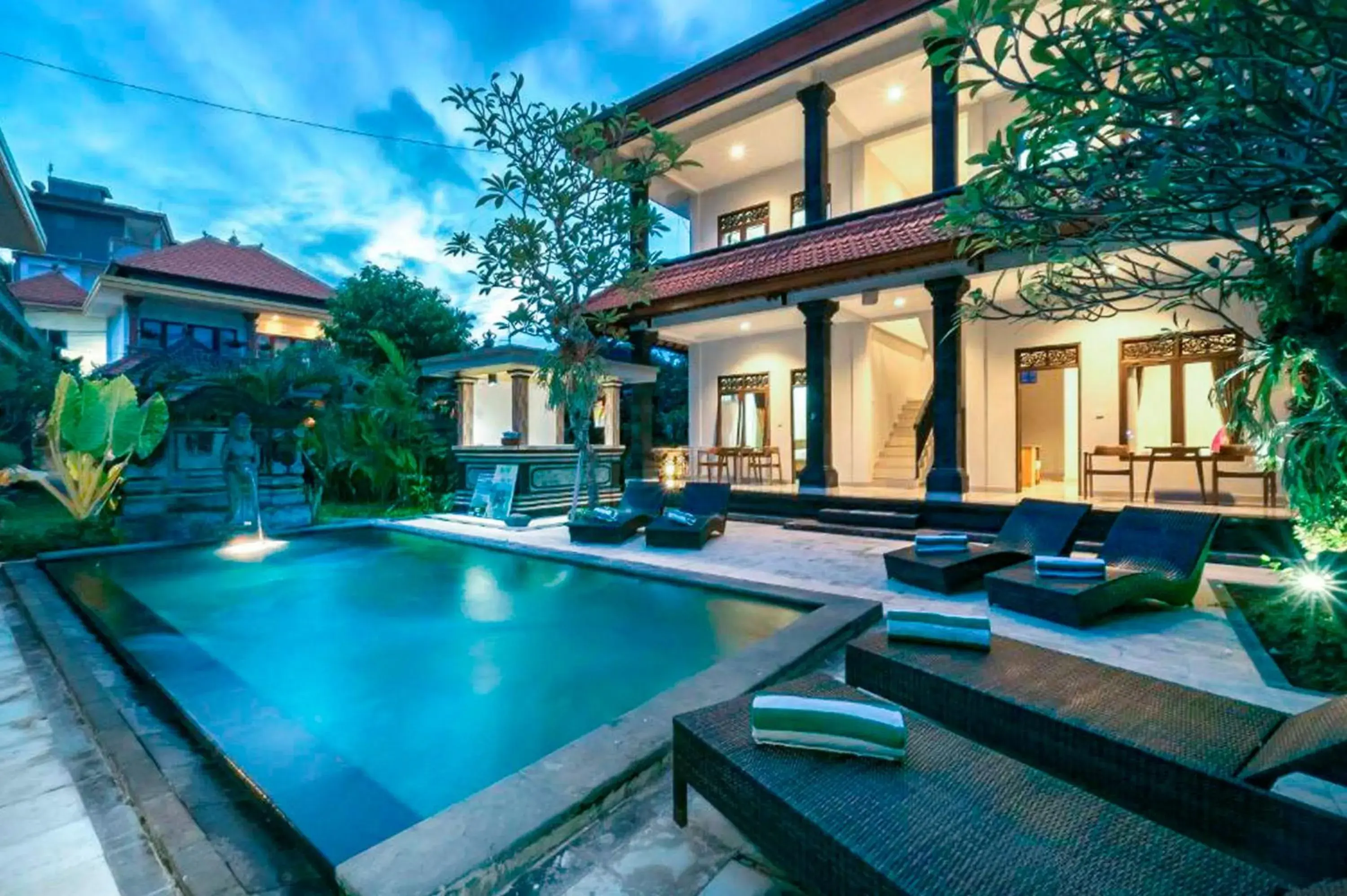 Esty House Esty House