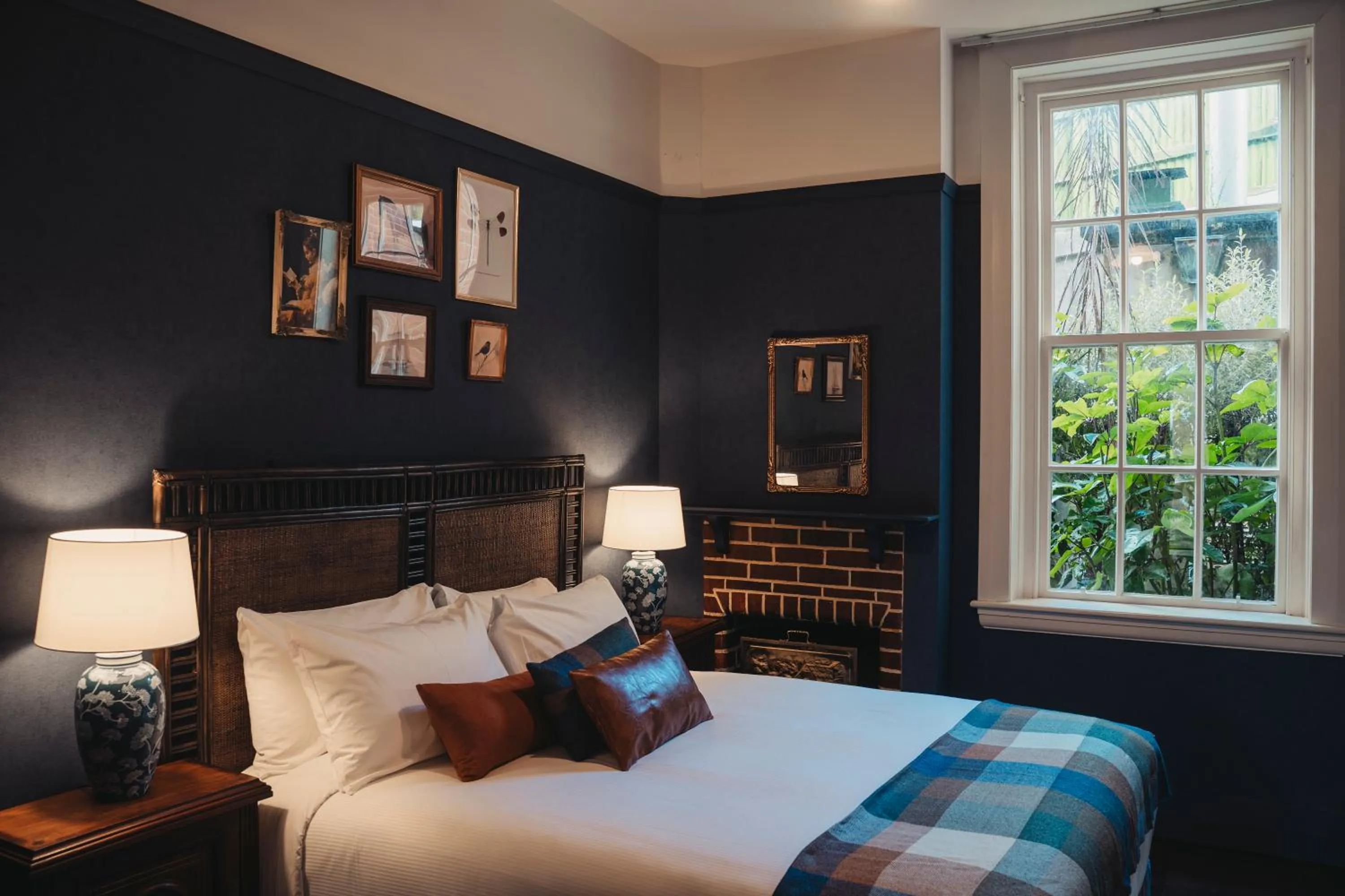 Bed in Dunedin House- Boutique Hotel