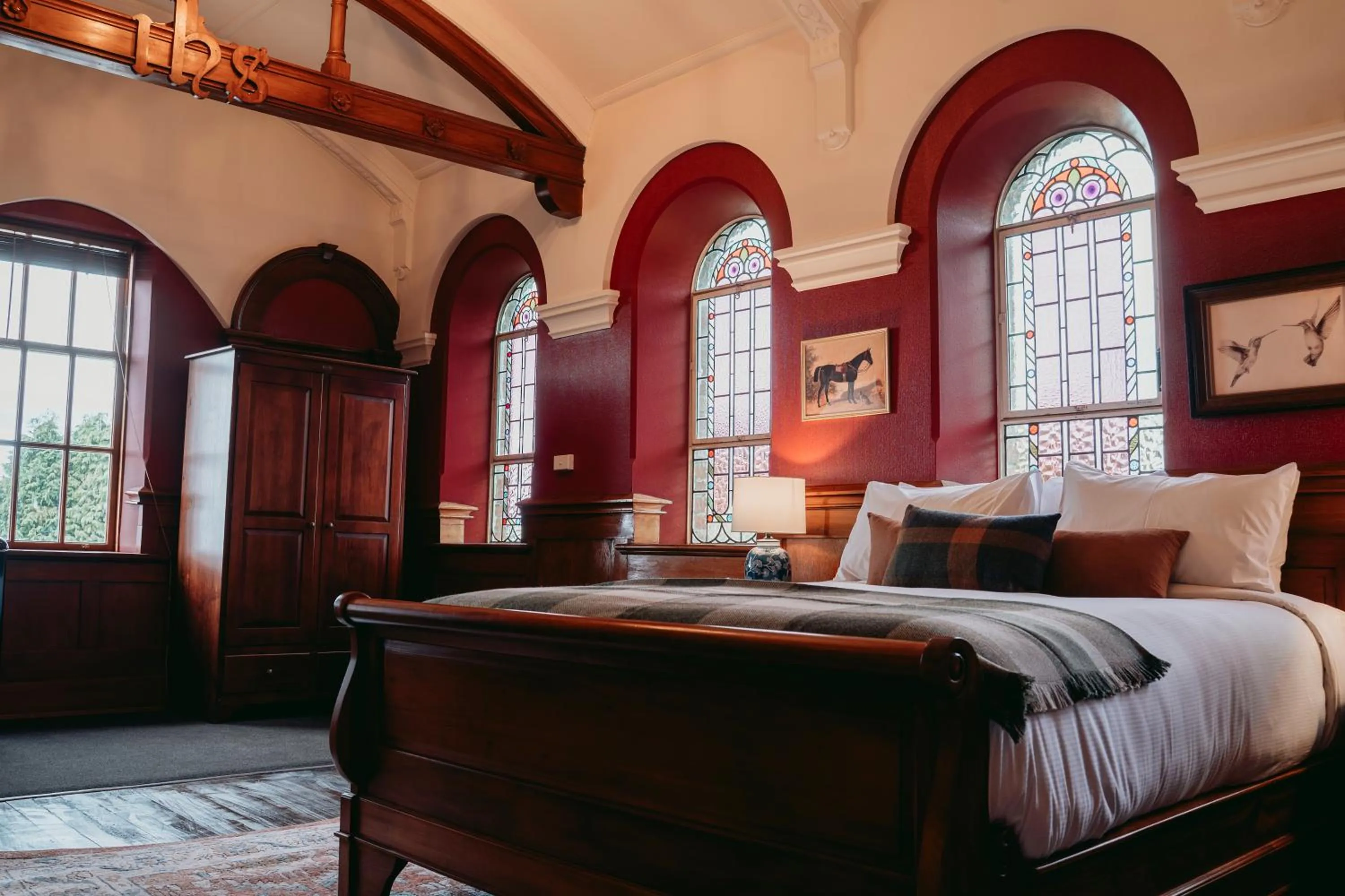 Bed in Dunedin House- Boutique Hotel