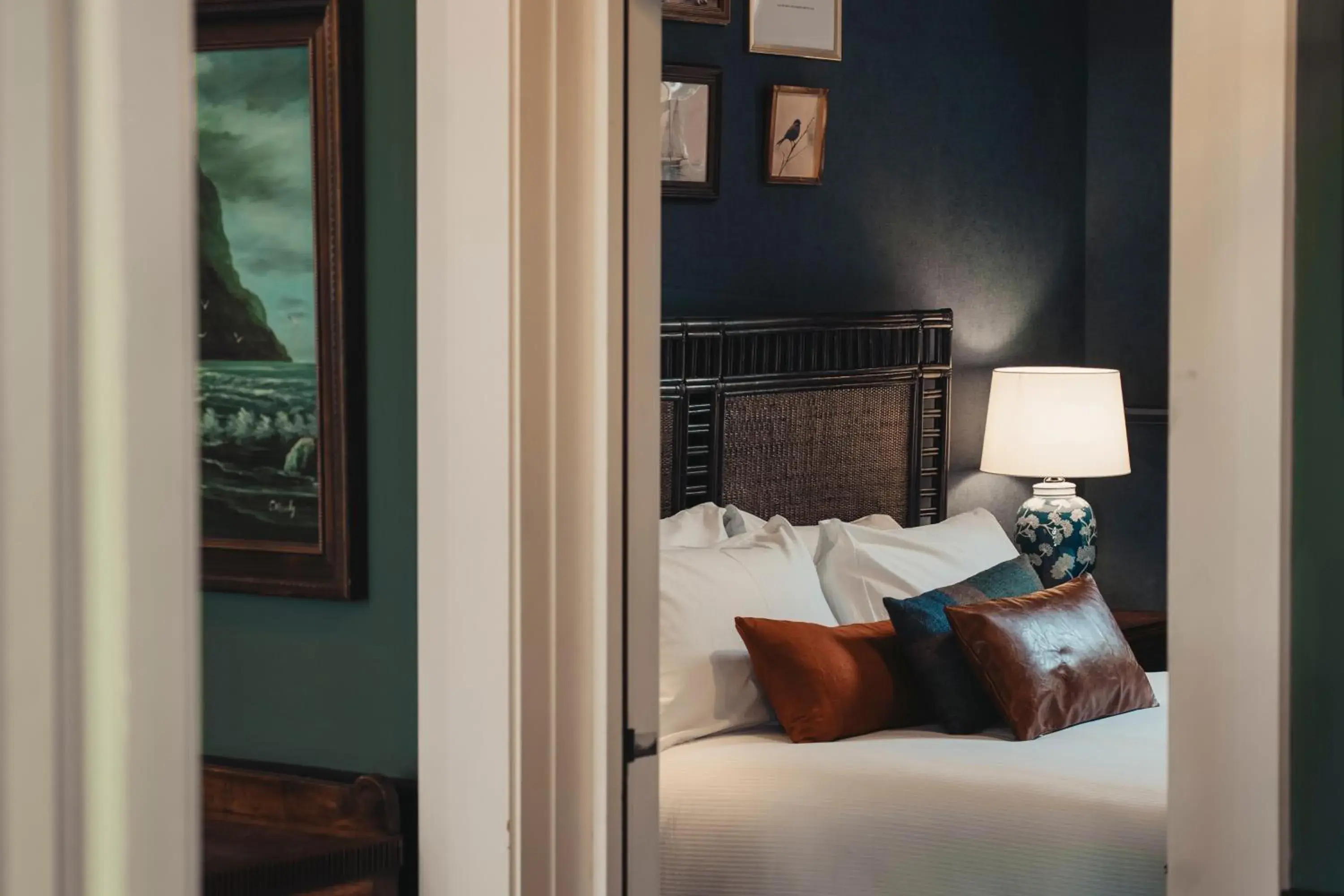 Queen Room with Sea View in Dunedin House- Boutique Hotel Queen Room with Sea View in Dunedin House- Boutique Hotel