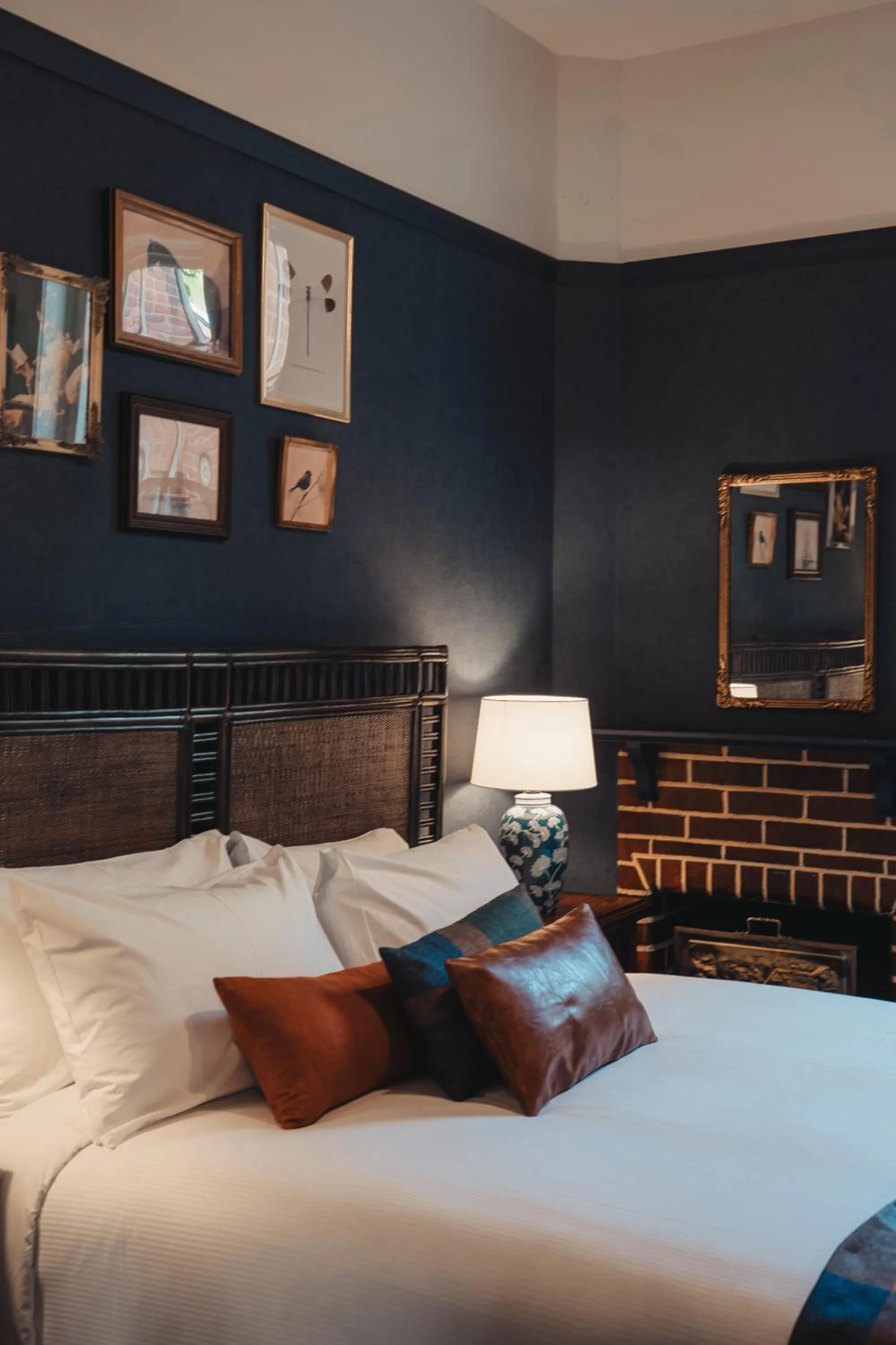 Bed in Dunedin House- Boutique Hotel