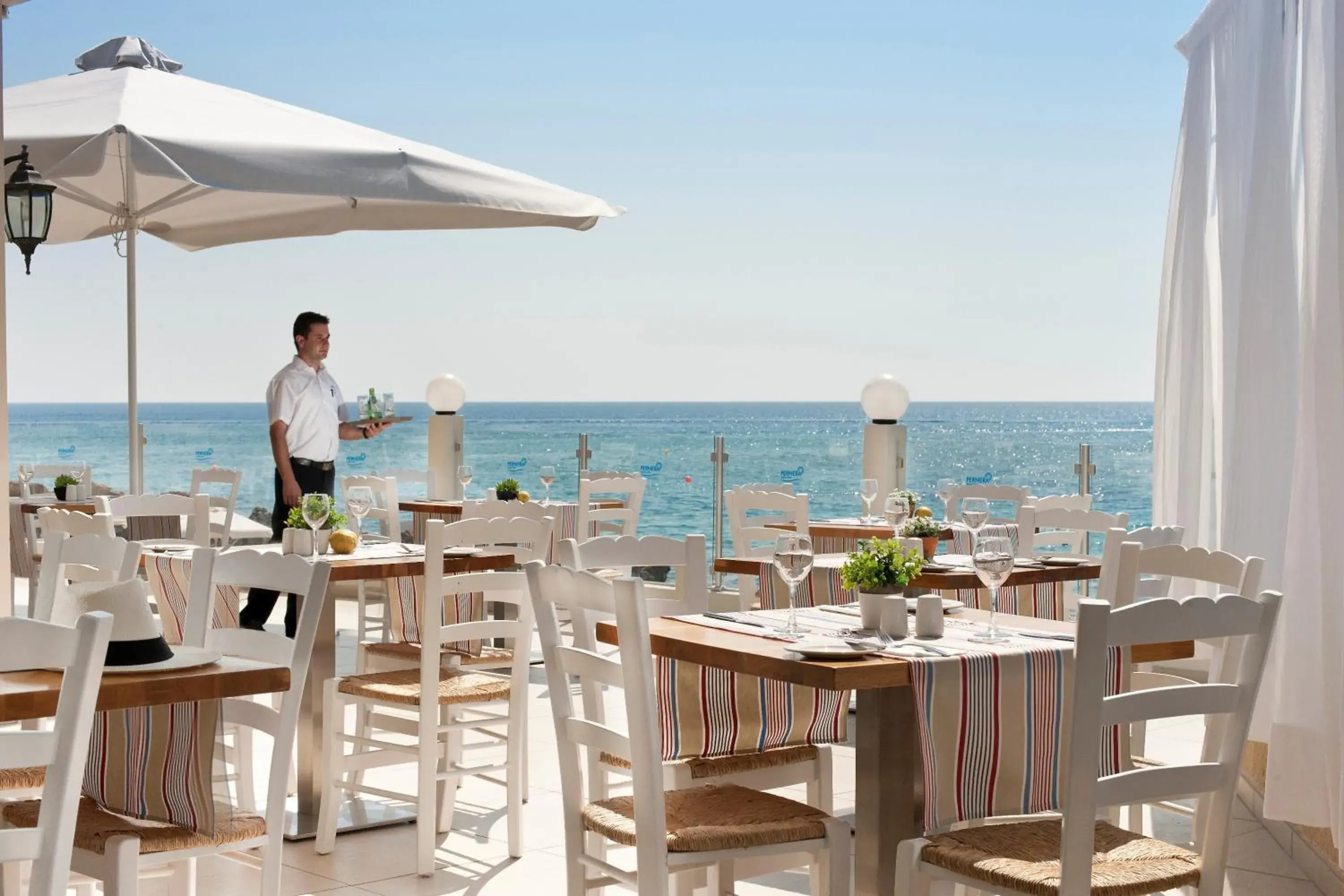 Restaurant/places to eat in Pernera Beach Hotel Restaurant/places to eat in Pernera Beach Hotel