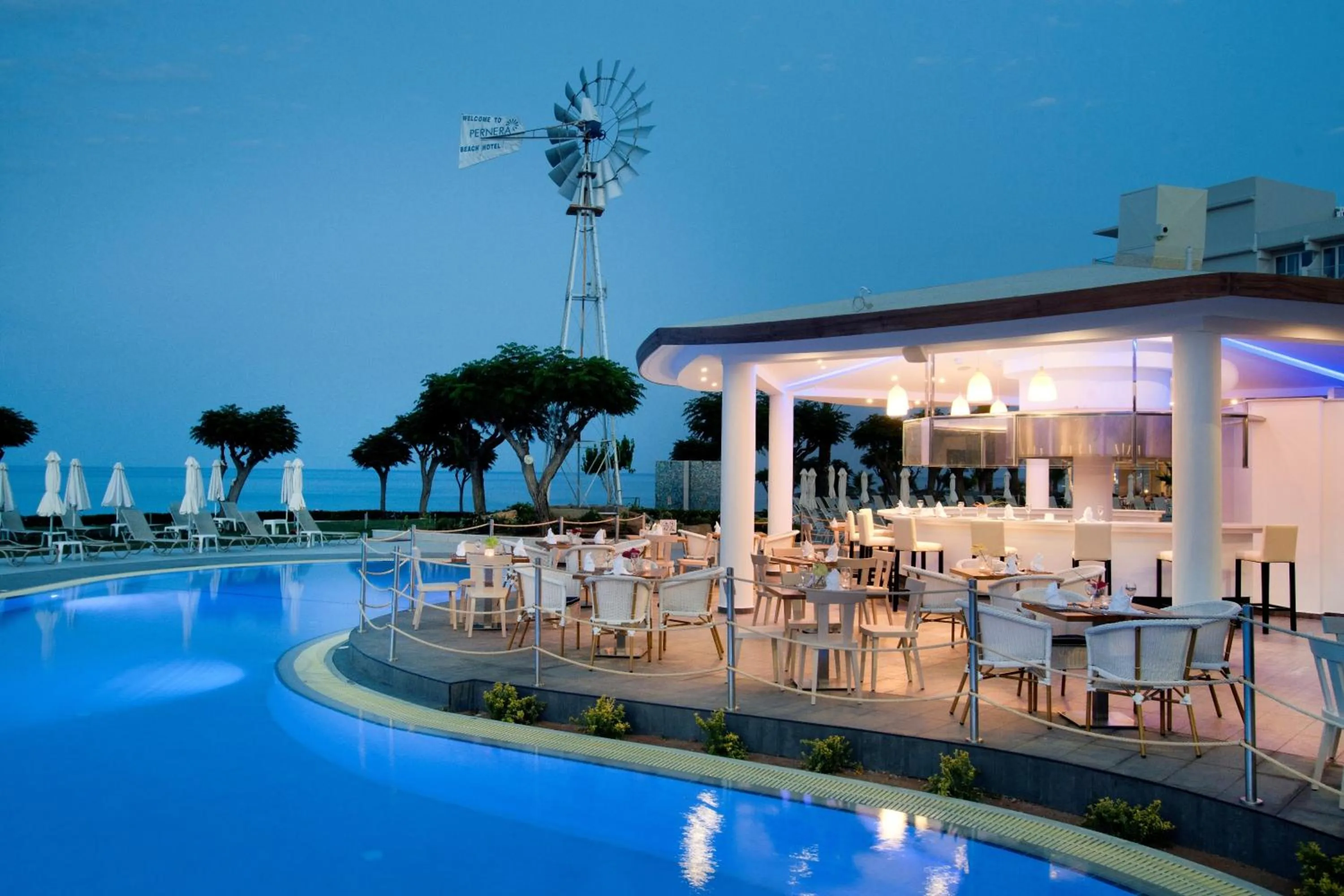 Restaurant/places to eat in Pernera Beach Hotel