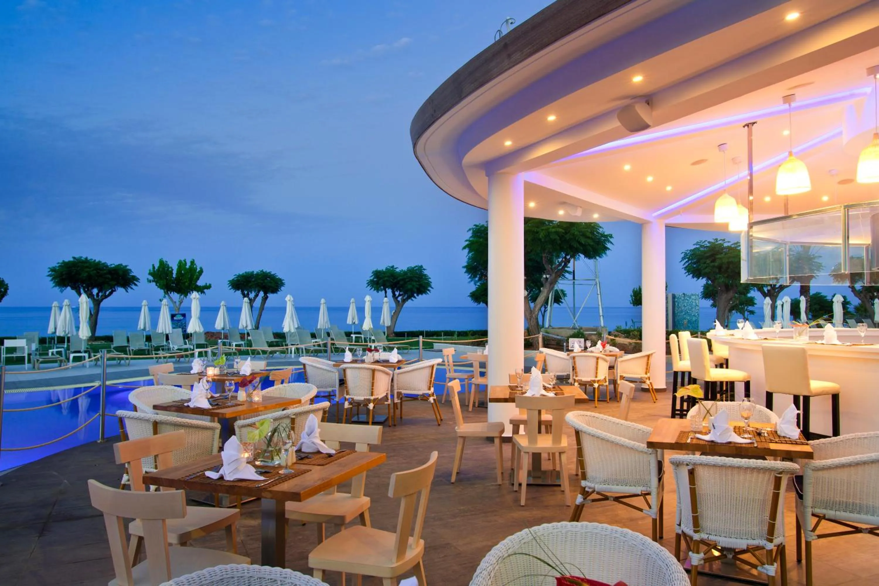 Restaurant/places to eat in Pernera Beach Hotel